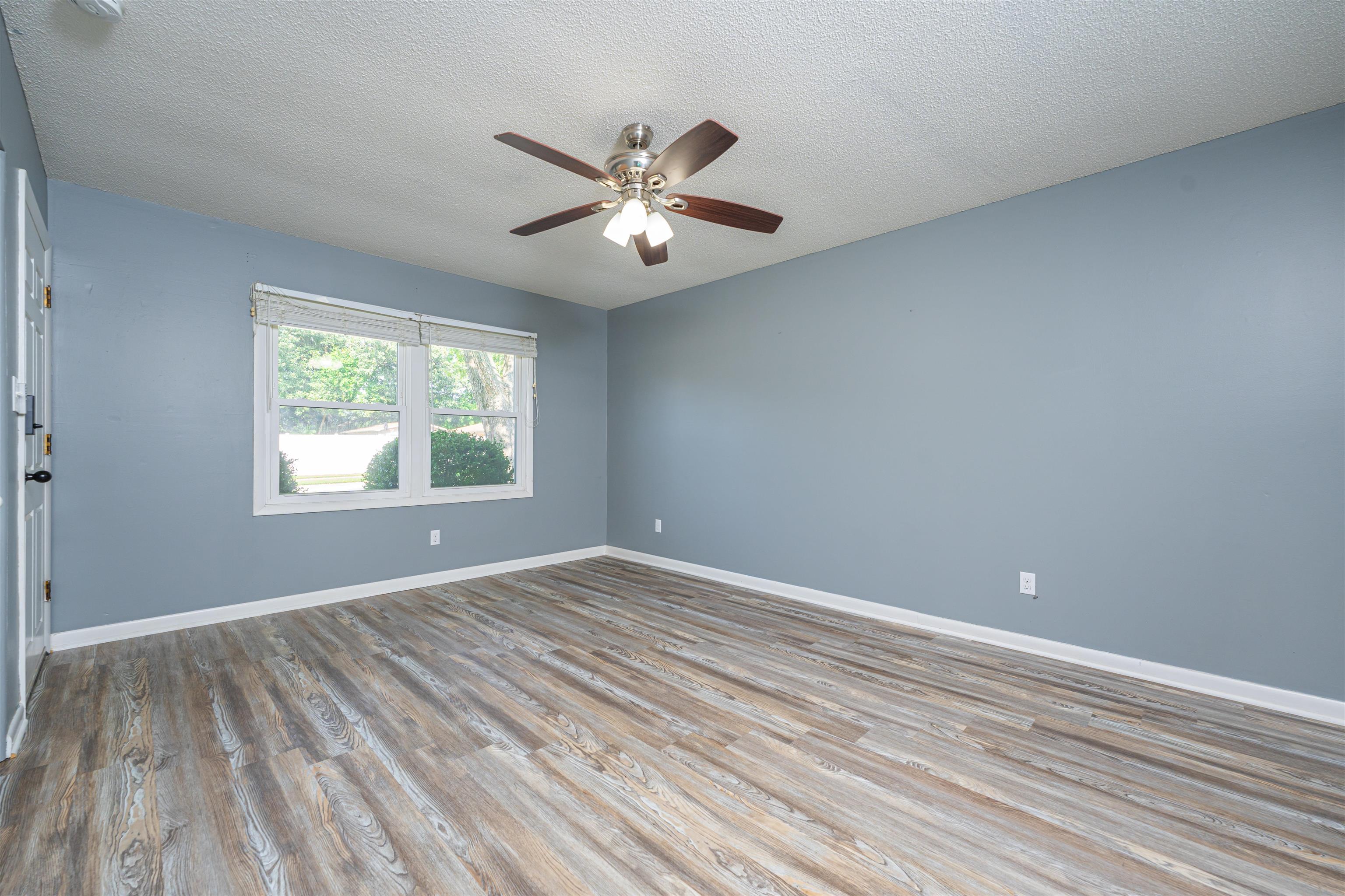 6460 Lilac Ln, Utica, Kentucky 42376, 4 Bedrooms Bedrooms, ,2 BathroomsBathrooms,Single Family Residence,For Sale,Lilac Ln,87590