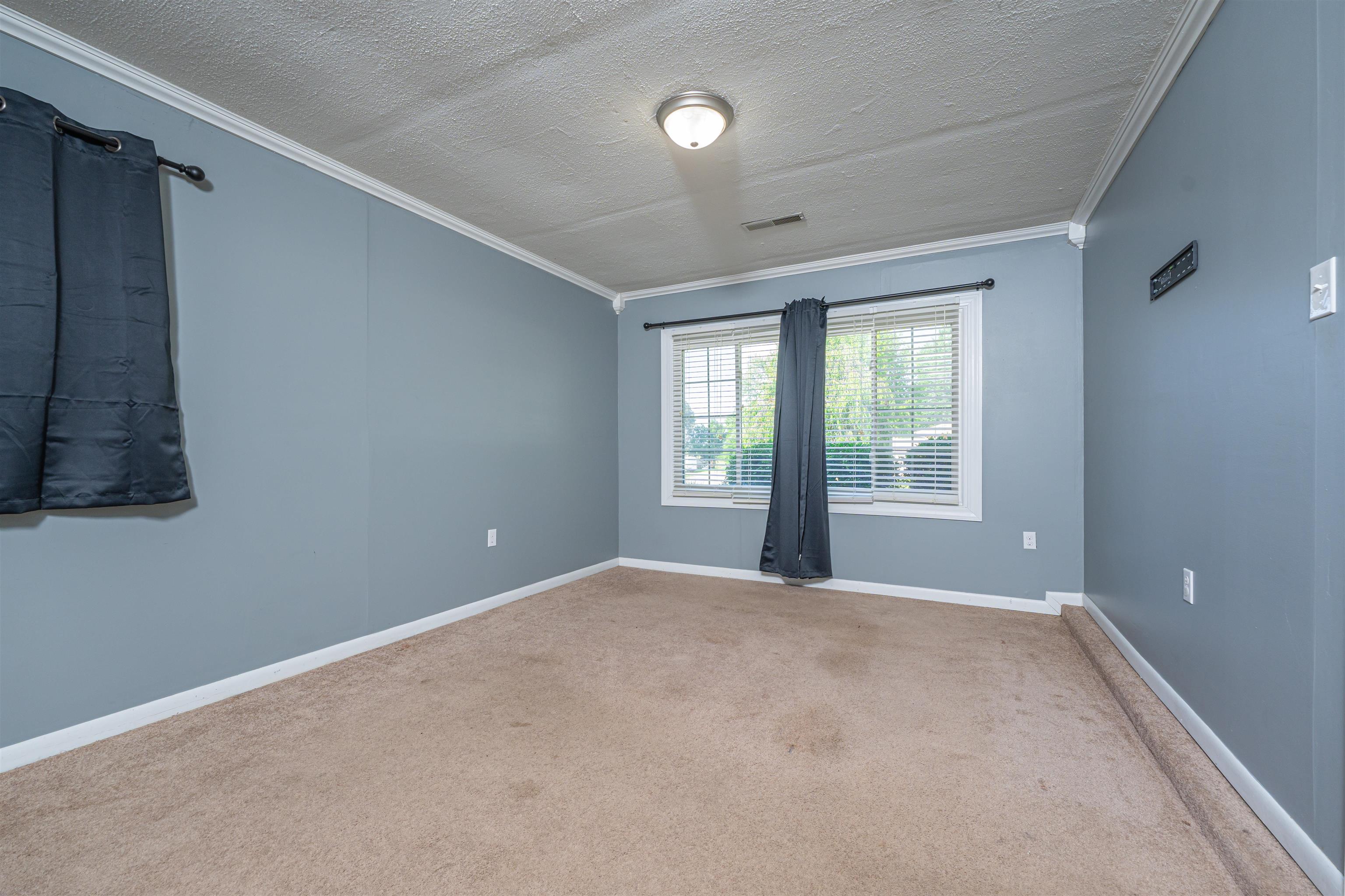 6460 Lilac Ln, Utica, Kentucky 42376, 4 Bedrooms Bedrooms, ,2 BathroomsBathrooms,Single Family Residence,For Sale,Lilac Ln,87590