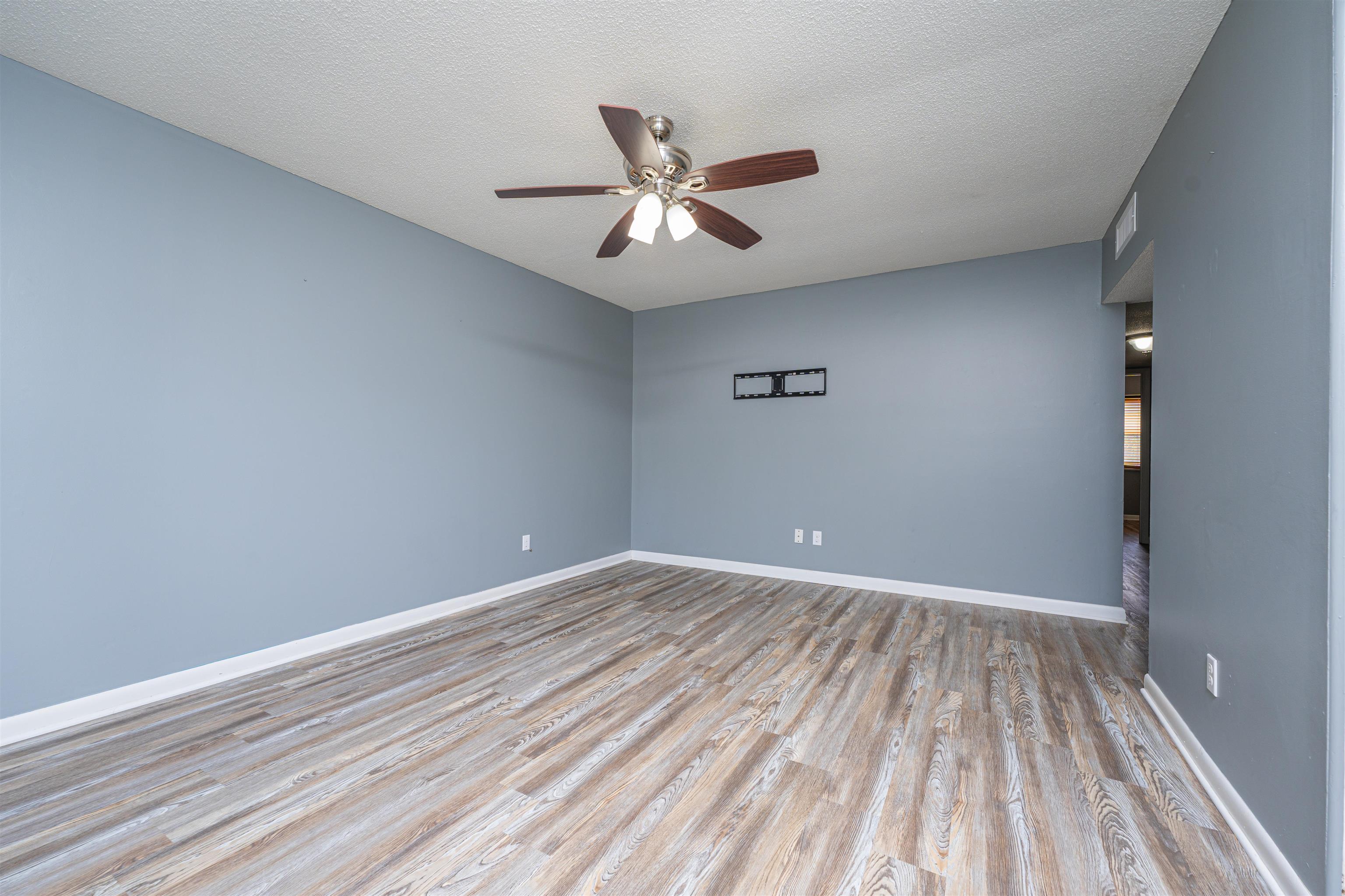6460 Lilac Ln, Utica, Kentucky 42376, 4 Bedrooms Bedrooms, ,2 BathroomsBathrooms,Single Family Residence,For Sale,Lilac Ln,87590