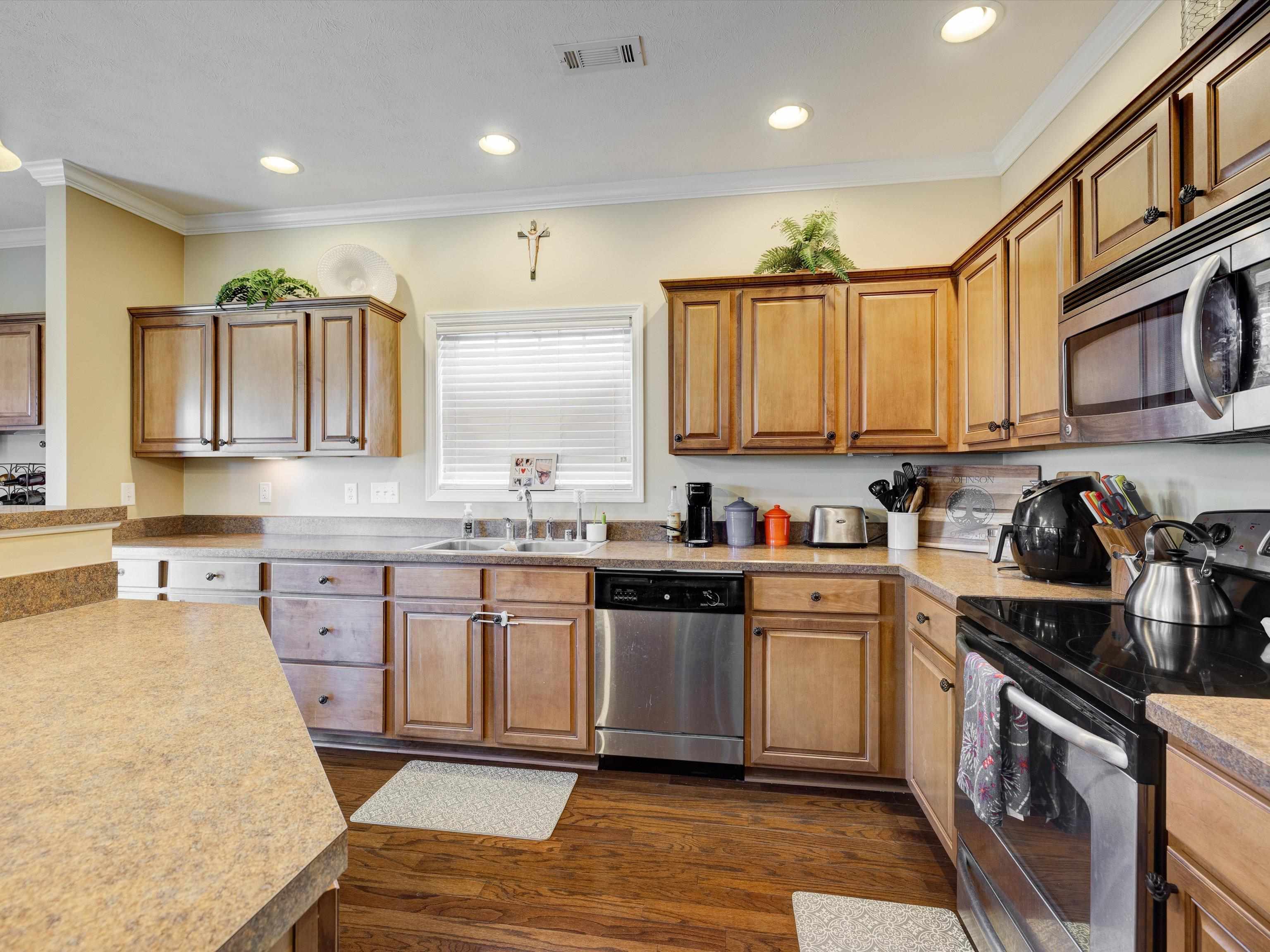 2861 Brooks Parkway, Owensboro, Kentucky 42303, 3 Bedrooms Bedrooms, ,2 BathroomsBathrooms,Single Family Residence,For Sale,Brooks Parkway,87593