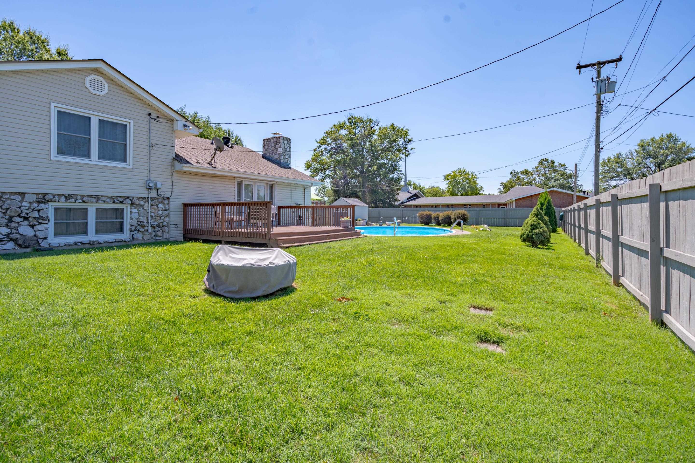 2536 Mayfair Avenue, Owensboro, Kentucky 42301, 4 Bedrooms Bedrooms, ,2 BathroomsBathrooms,Single Family Residence,For Sale,Mayfair Avenue,87607