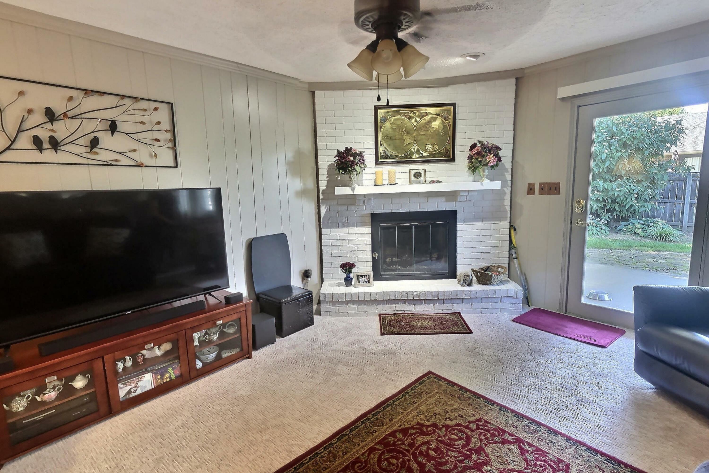 4331 Landsdowne, Owensboro, Kentucky 42301, 3 Bedrooms Bedrooms, ,2 BathroomsBathrooms,Single Family Residence,For Sale,Landsdowne,87609