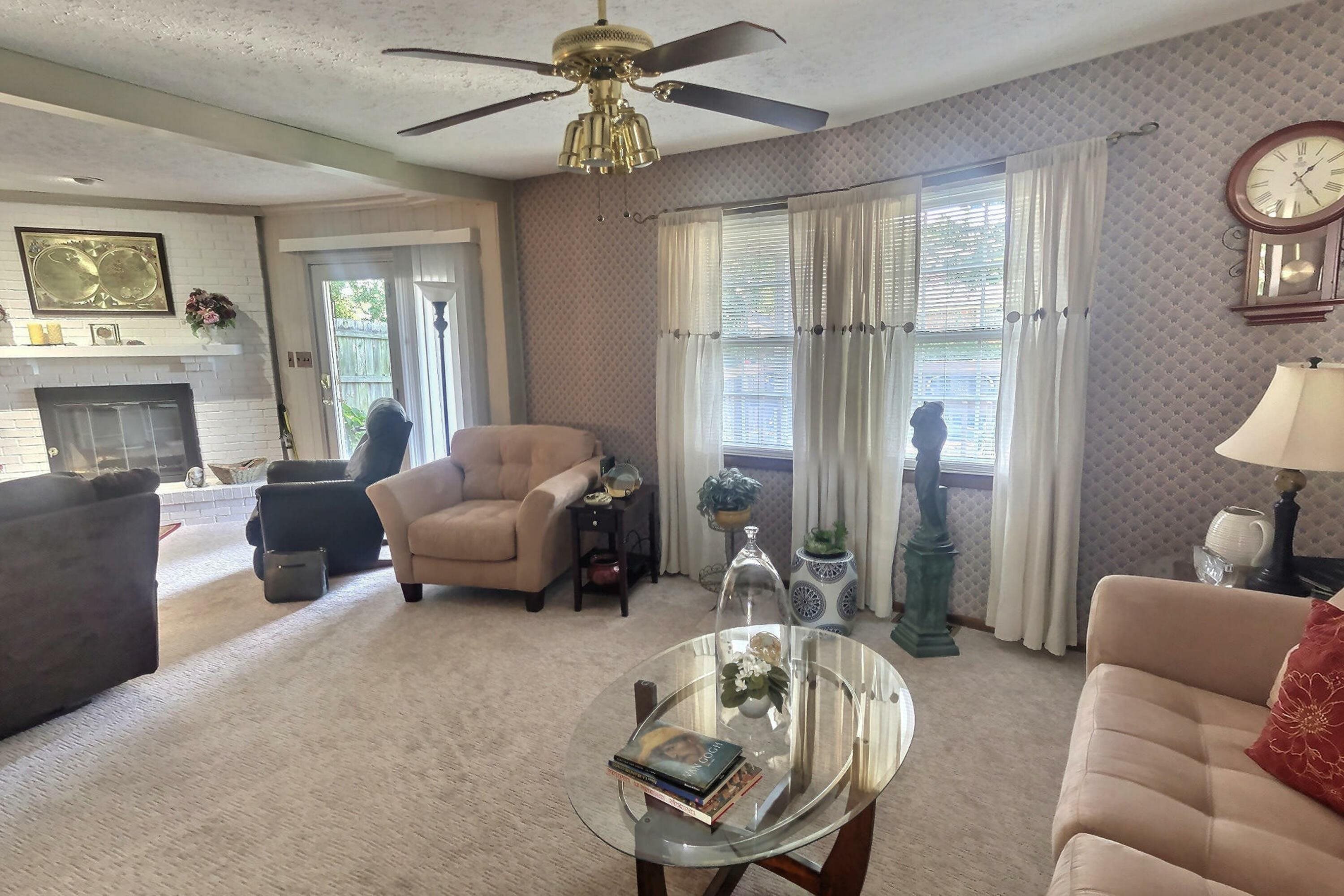 4331 Landsdowne, Owensboro, Kentucky 42301, 3 Bedrooms Bedrooms, ,2 BathroomsBathrooms,Single Family Residence,For Sale,Landsdowne,87609