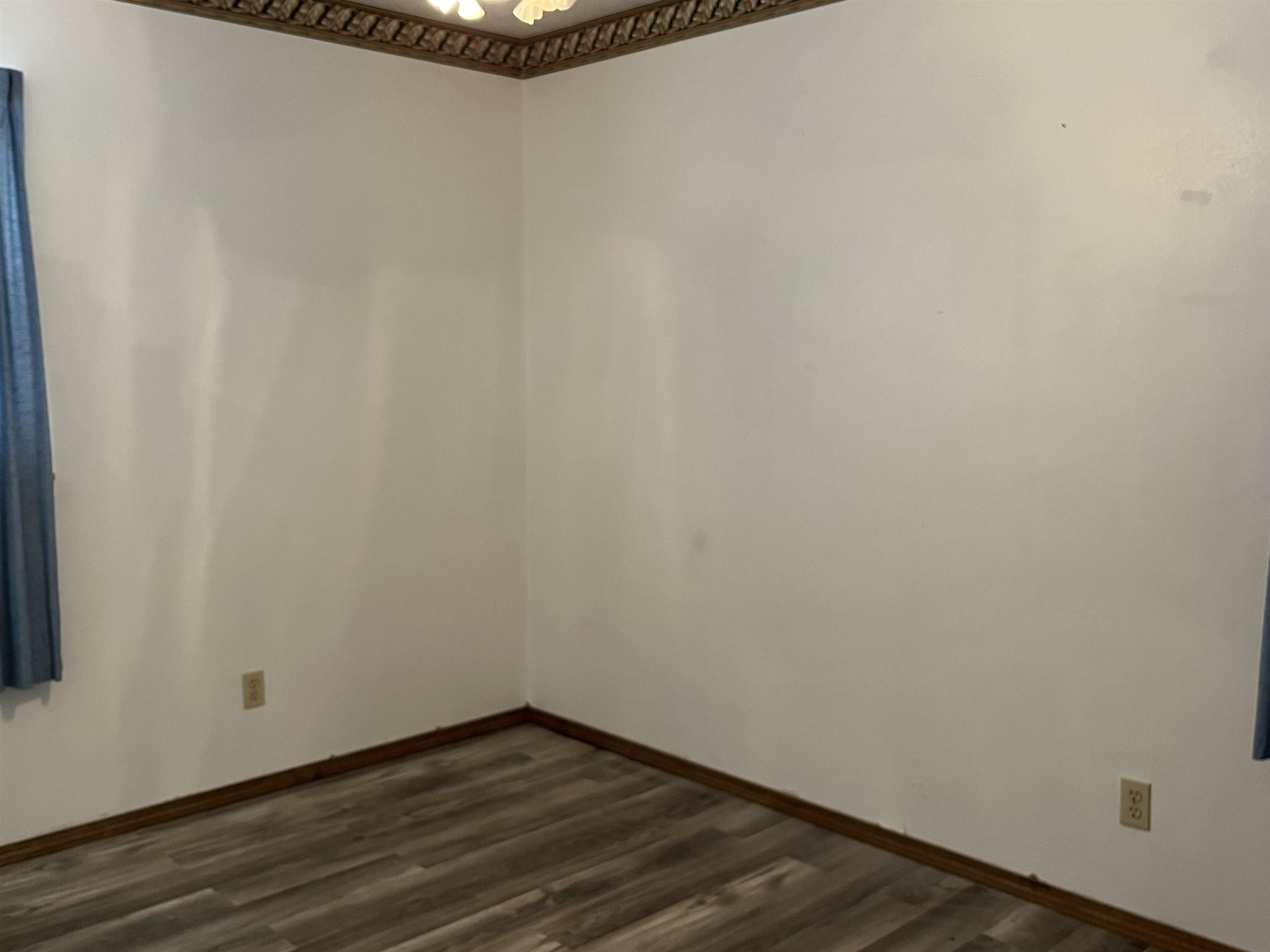 2103 Dickey Dr., Owensboro, Kentucky 42301, 2 Bedrooms Bedrooms, ,1 BathroomBathrooms,Single Family Residence,For Sale,Dickey Dr.,87619