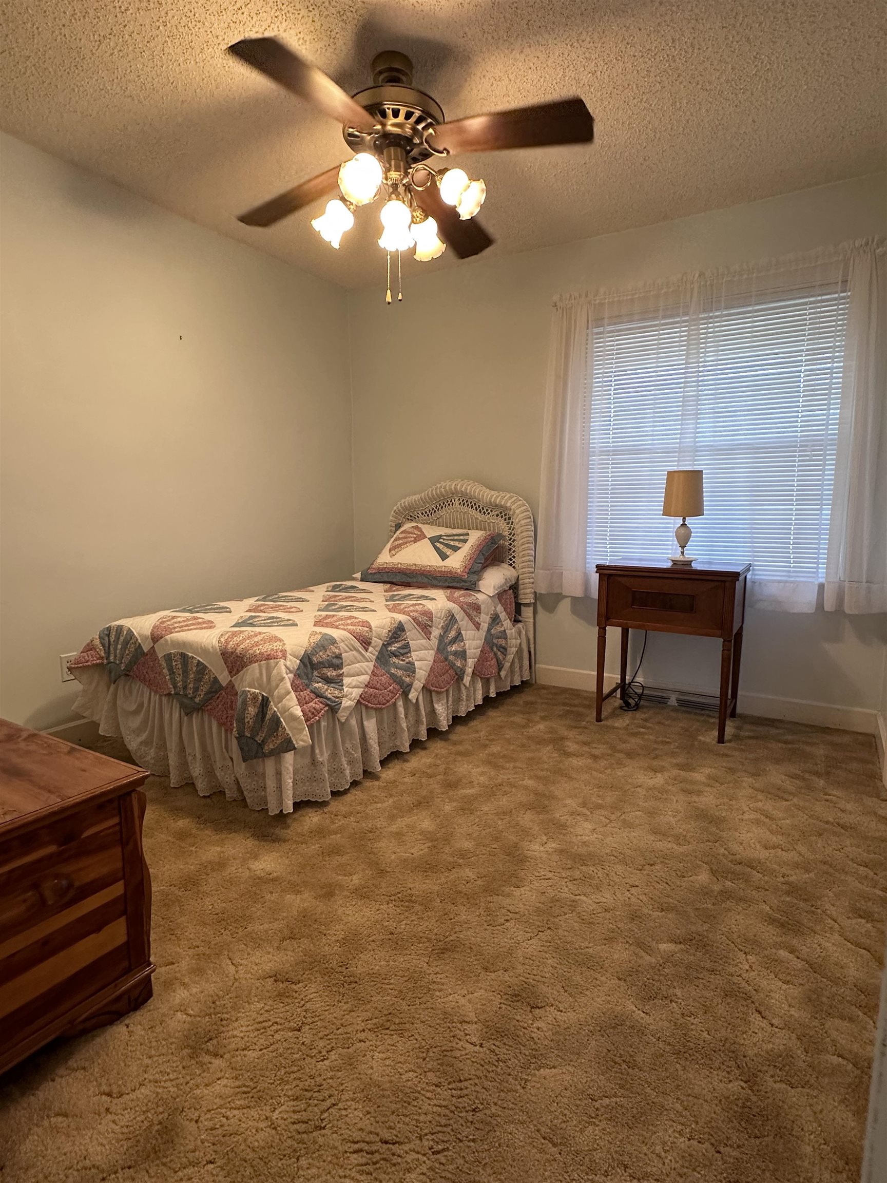 1120 Hill Ave, Owensboro, Kentucky 42301, 3 Bedrooms Bedrooms, ,2 BathroomsBathrooms,Single Family Residence,For Sale,Hill Ave,87628