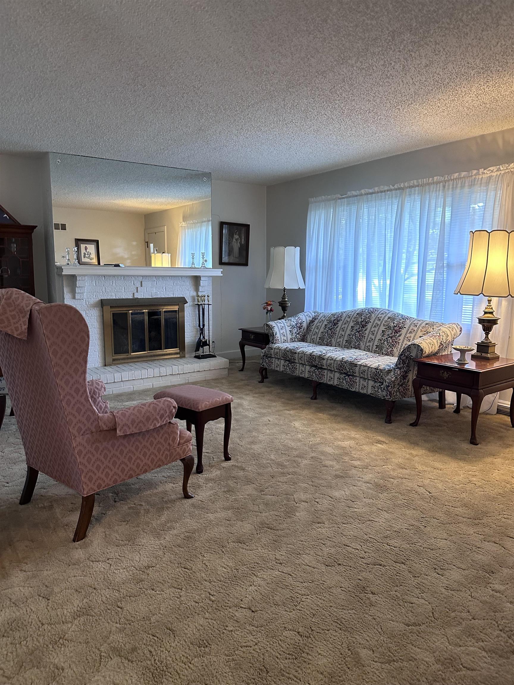 1120 Hill Ave, Owensboro, Kentucky 42301, 3 Bedrooms Bedrooms, ,2 BathroomsBathrooms,Single Family Residence,For Sale,Hill Ave,87628