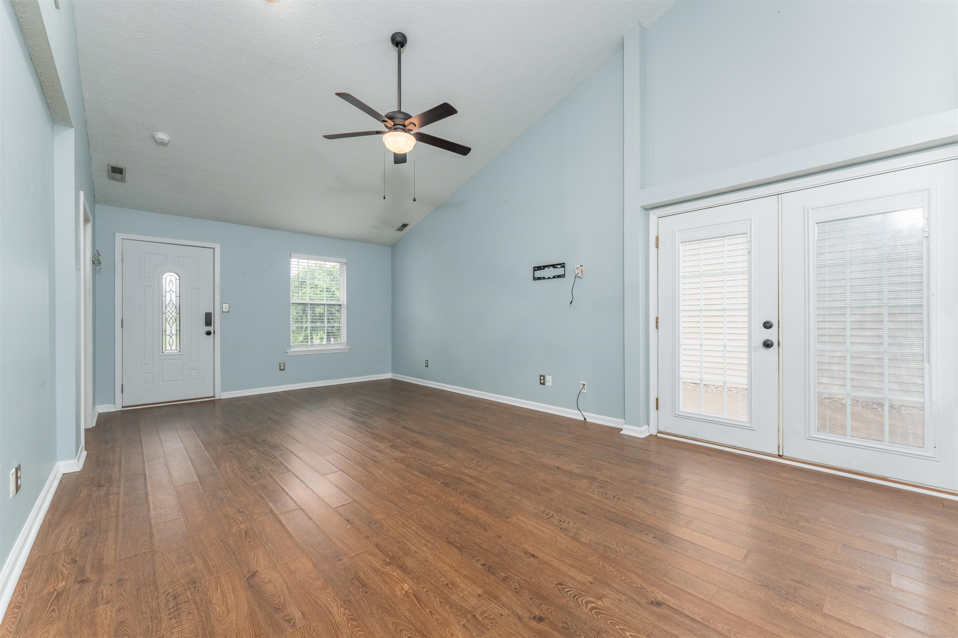 2545 Lake Pointe, Owensboro, Kentucky 42301, 2 Bedrooms Bedrooms, ,1 BathroomBathrooms,Single Family Residence,For Sale,Lake Pointe,87632