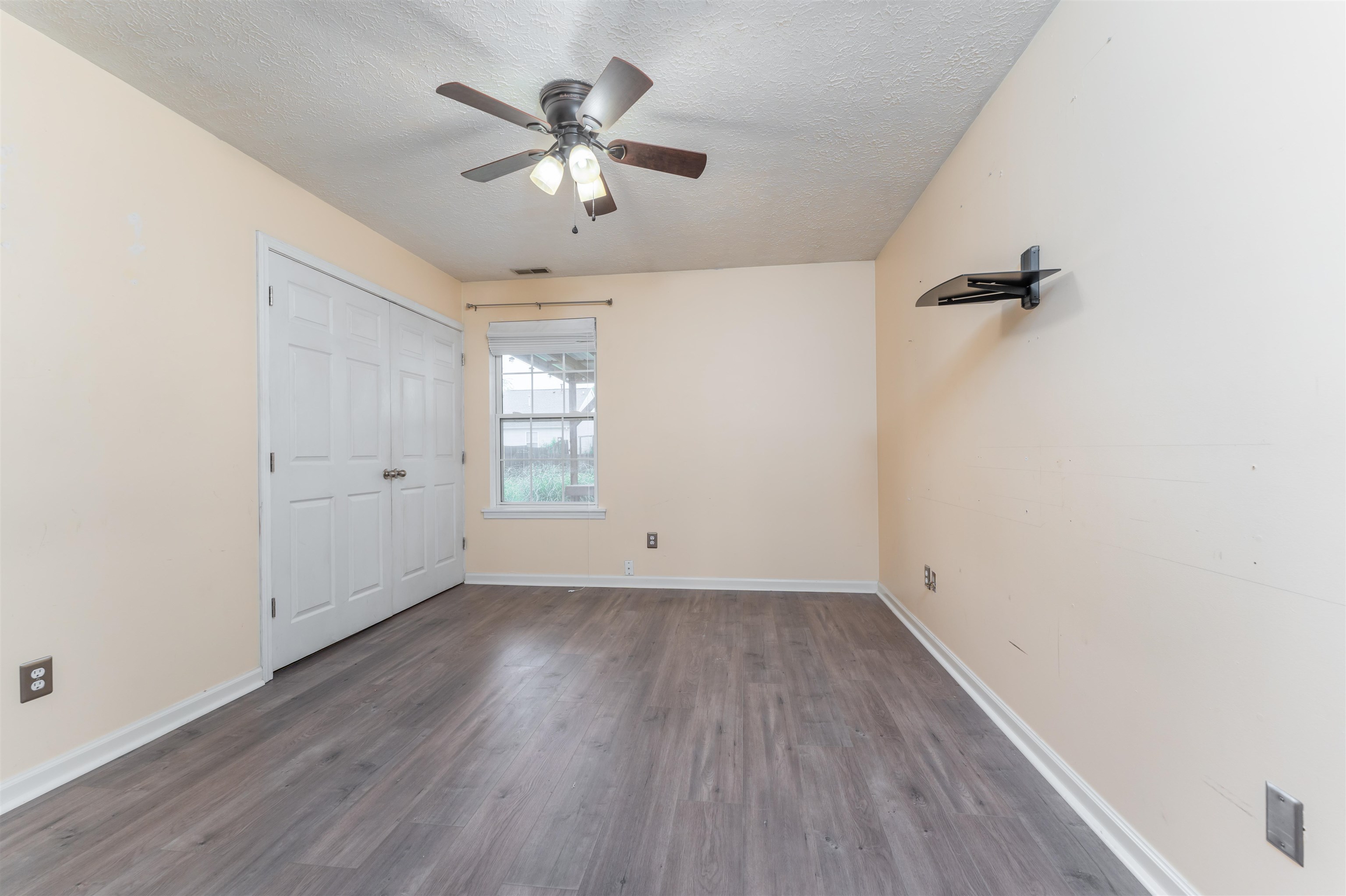 2545 Lake Pointe, Owensboro, Kentucky 42301, 2 Bedrooms Bedrooms, ,1 BathroomBathrooms,Single Family Residence,For Sale,Lake Pointe,87632