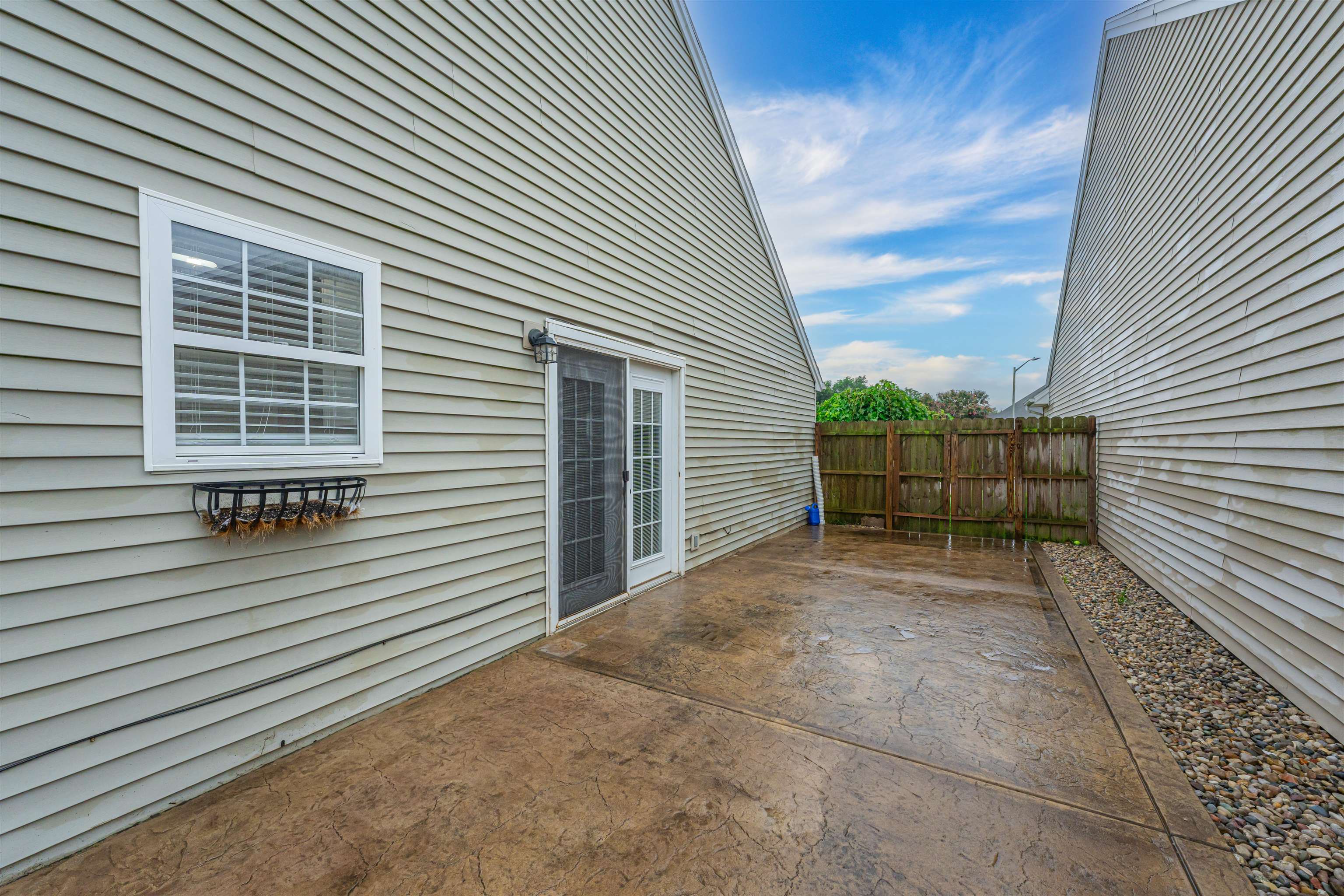 2545 Lake Pointe, Owensboro, Kentucky 42301, 2 Bedrooms Bedrooms, ,1 BathroomBathrooms,Single Family Residence,For Sale,Lake Pointe,87632
