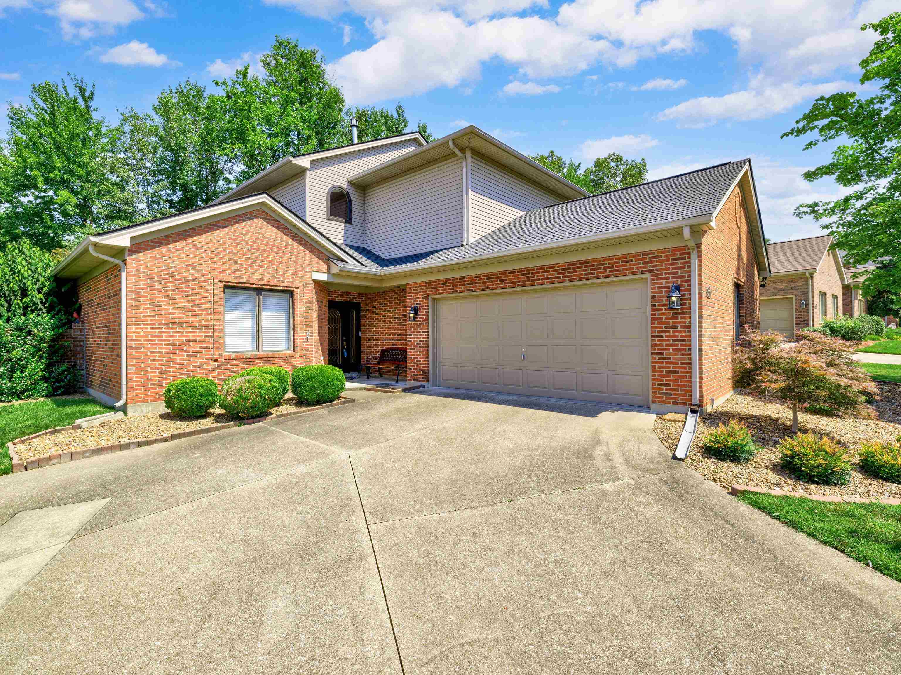 4217 Edgewood Court, Owensboro, Kentucky 42303, 4 Bedrooms Bedrooms, ,2 BathroomsBathrooms,Single Family Residence,For Sale,Edgewood Court,87635