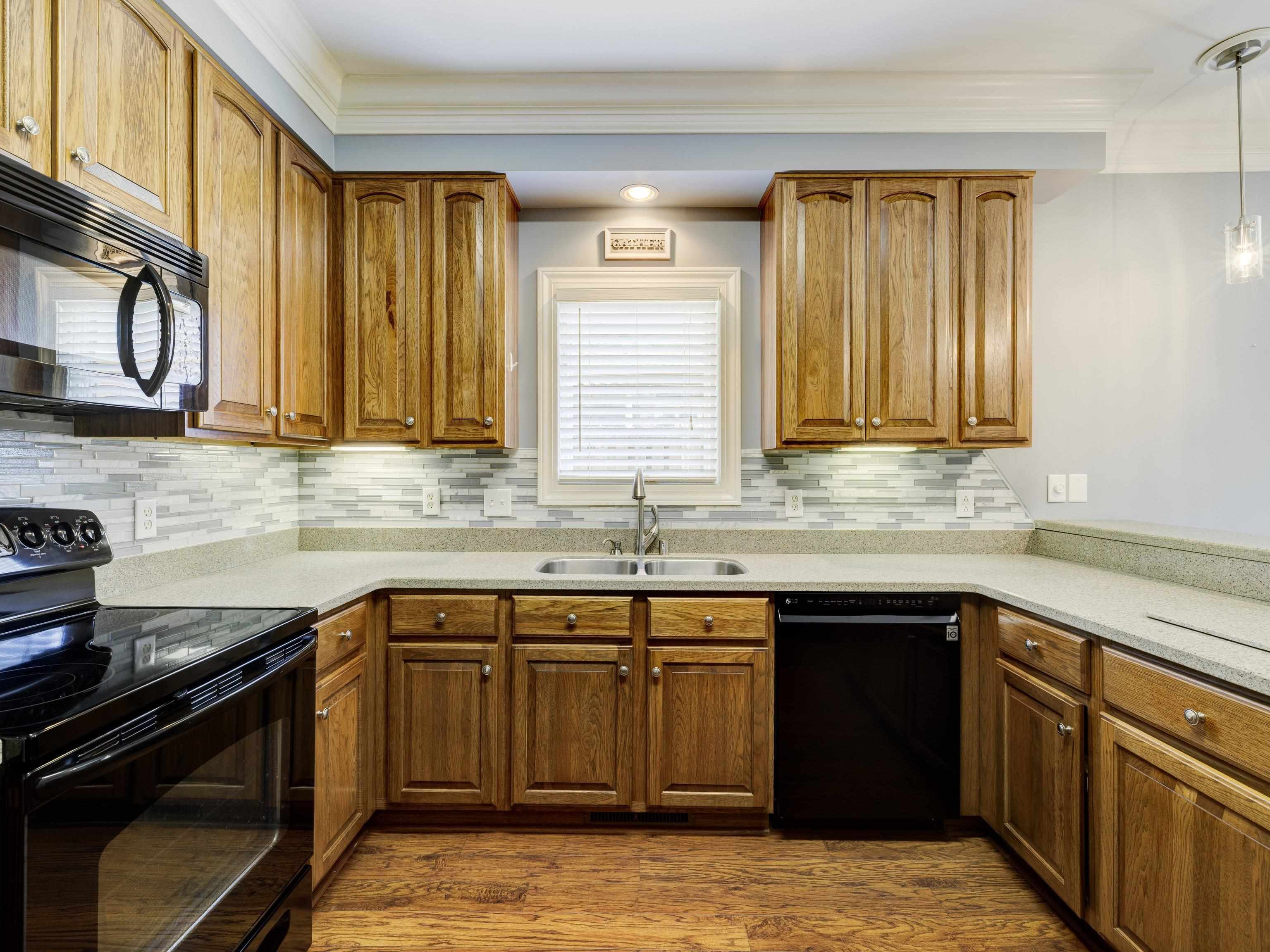 4217 Edgewood Court, Owensboro, Kentucky 42303, 4 Bedrooms Bedrooms, ,2 BathroomsBathrooms,Single Family Residence,For Sale,Edgewood Court,87635