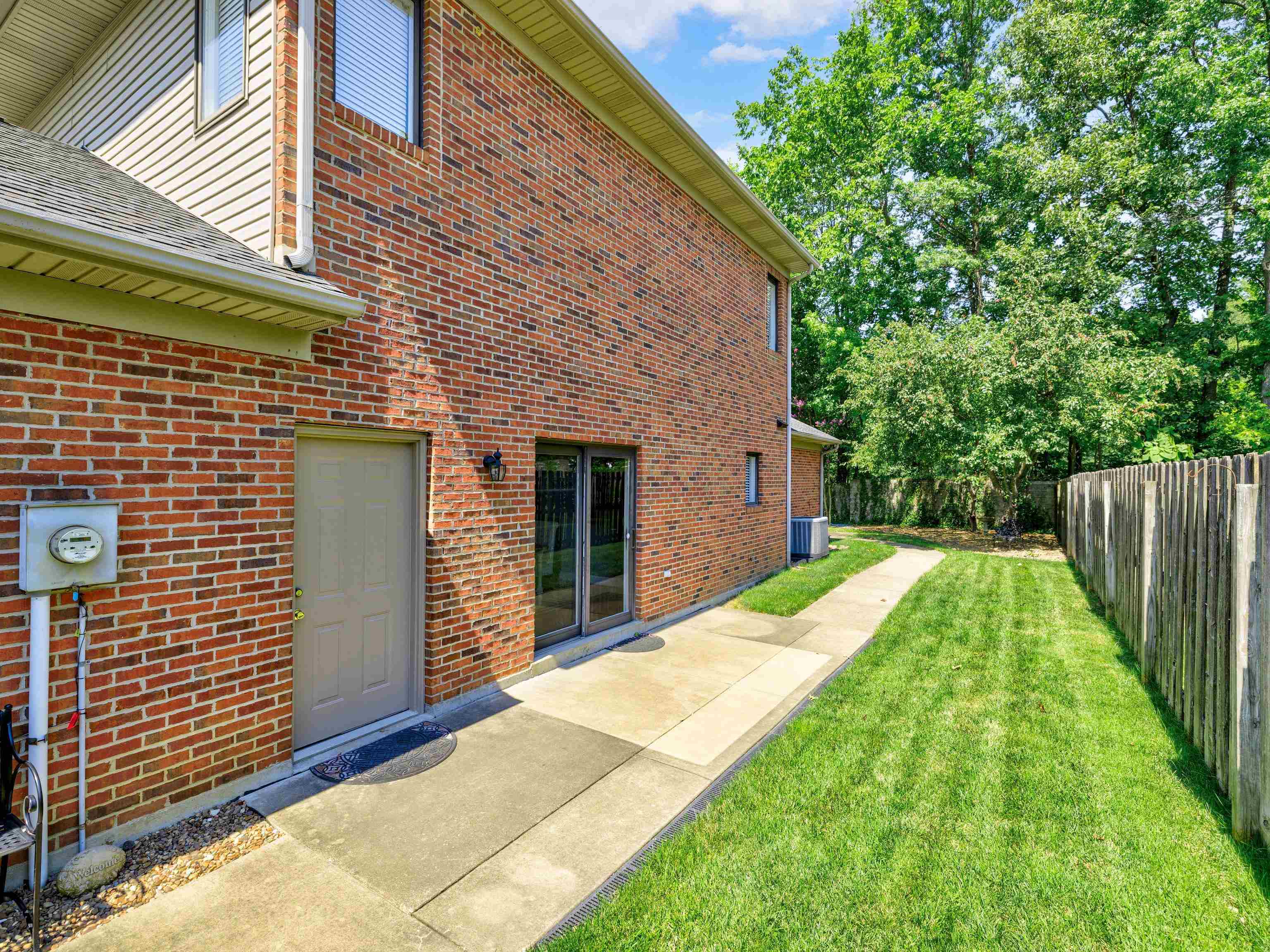 4217 Edgewood Court, Owensboro, Kentucky 42303, 4 Bedrooms Bedrooms, ,2 BathroomsBathrooms,Single Family Residence,For Sale,Edgewood Court,87635