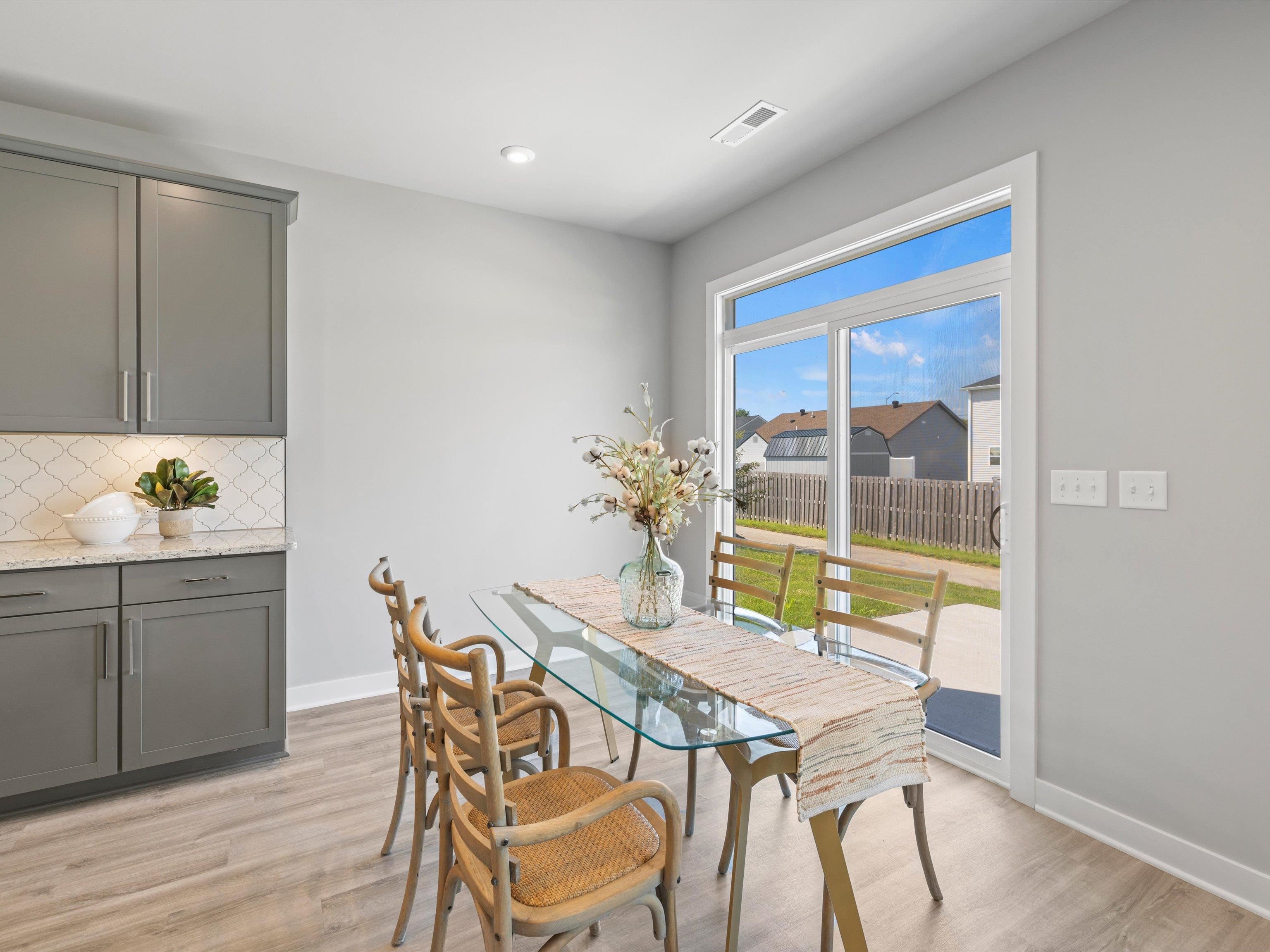 2375 Watson Circle, Owensboro, Kentucky 42301, 2 Bedrooms Bedrooms, ,2 BathroomsBathrooms,Single Family Residence,For Sale,Watson Circle,87650