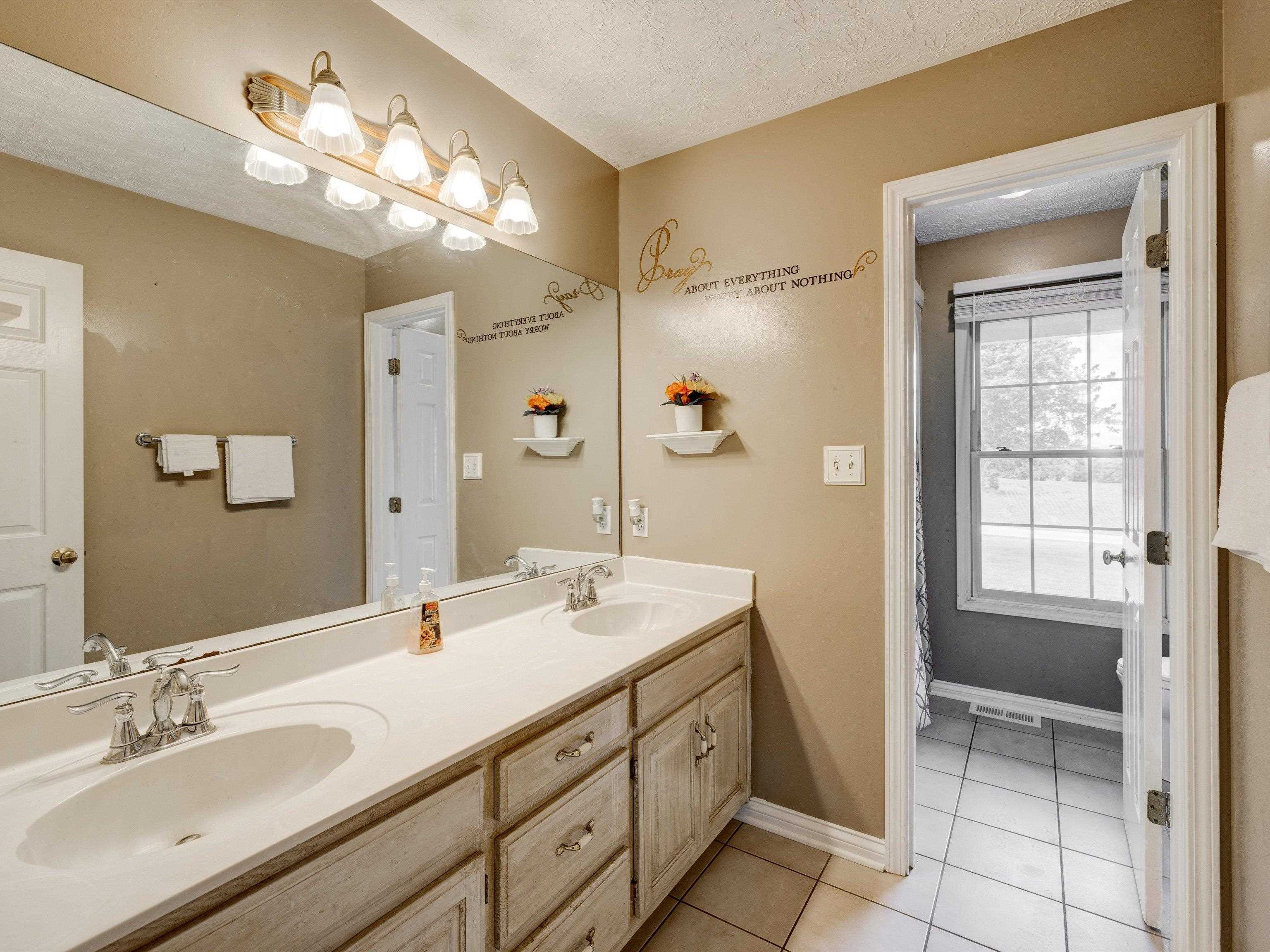 6905 Boteler Road, Philpot, Kentucky 42366, 5 Bedrooms Bedrooms, ,3 BathroomsBathrooms,Single Family Residence,For Sale,Boteler Road,87655