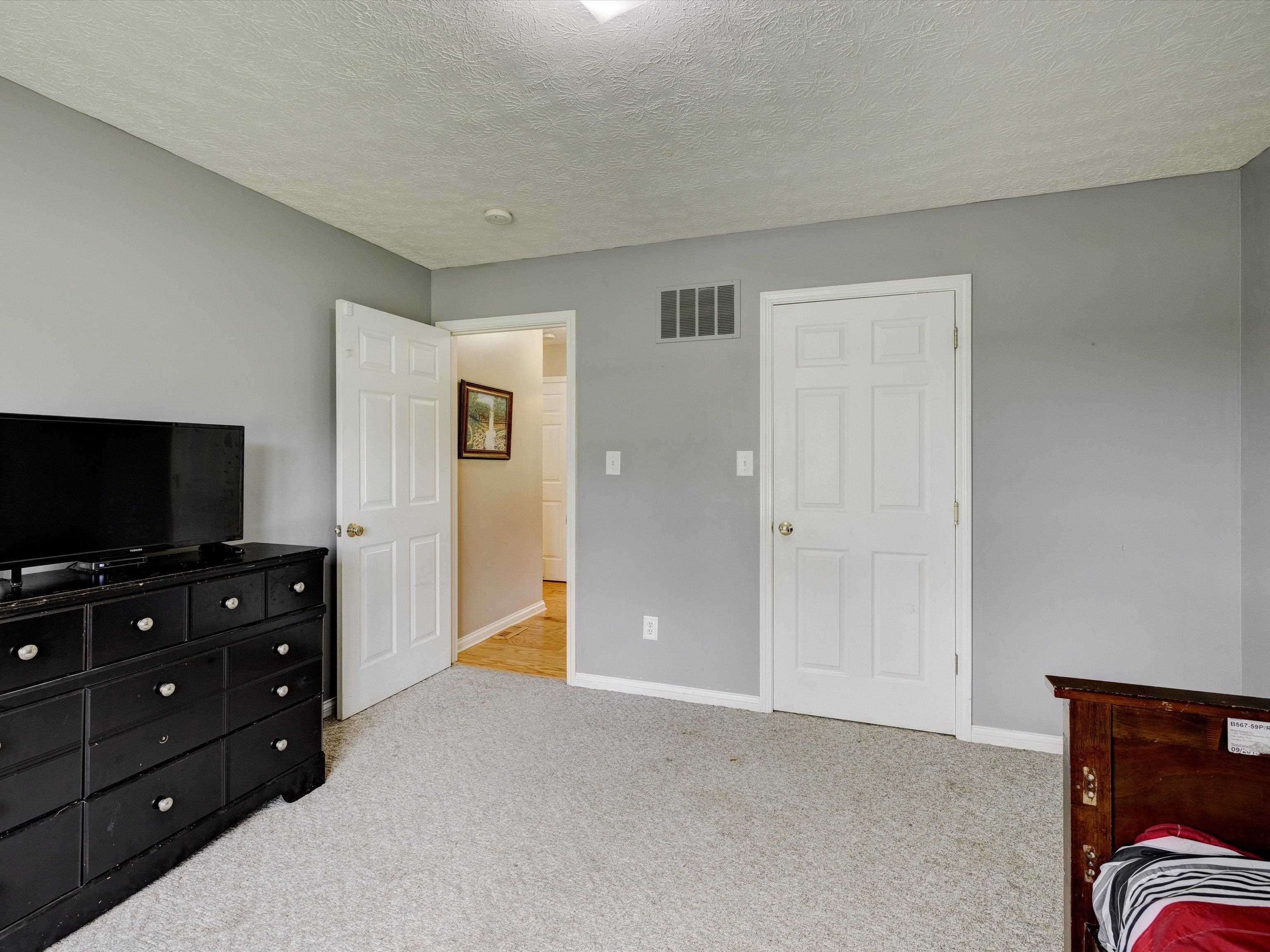 6905 Boteler Road, Philpot, Kentucky 42366, 5 Bedrooms Bedrooms, ,3 BathroomsBathrooms,Single Family Residence,For Sale,Boteler Road,87655
