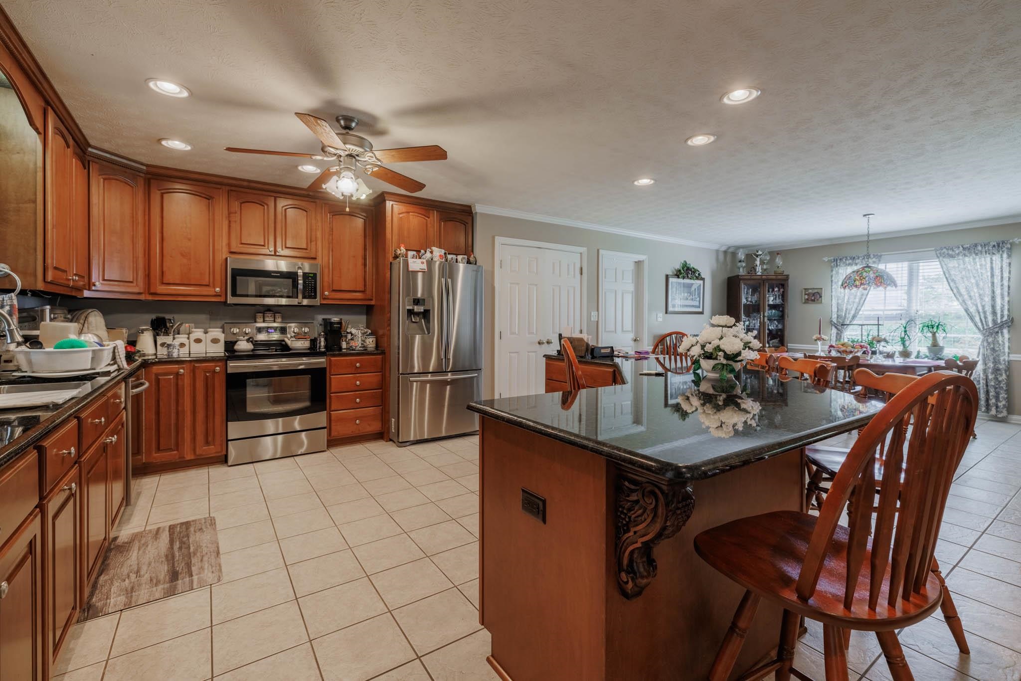 6630 Wayne Bridge Rd., Owensboro, Kentucky 42301, 3 Bedrooms Bedrooms, ,2 BathroomsBathrooms,Single Family Residence,For Sale,Wayne Bridge Rd.,87659