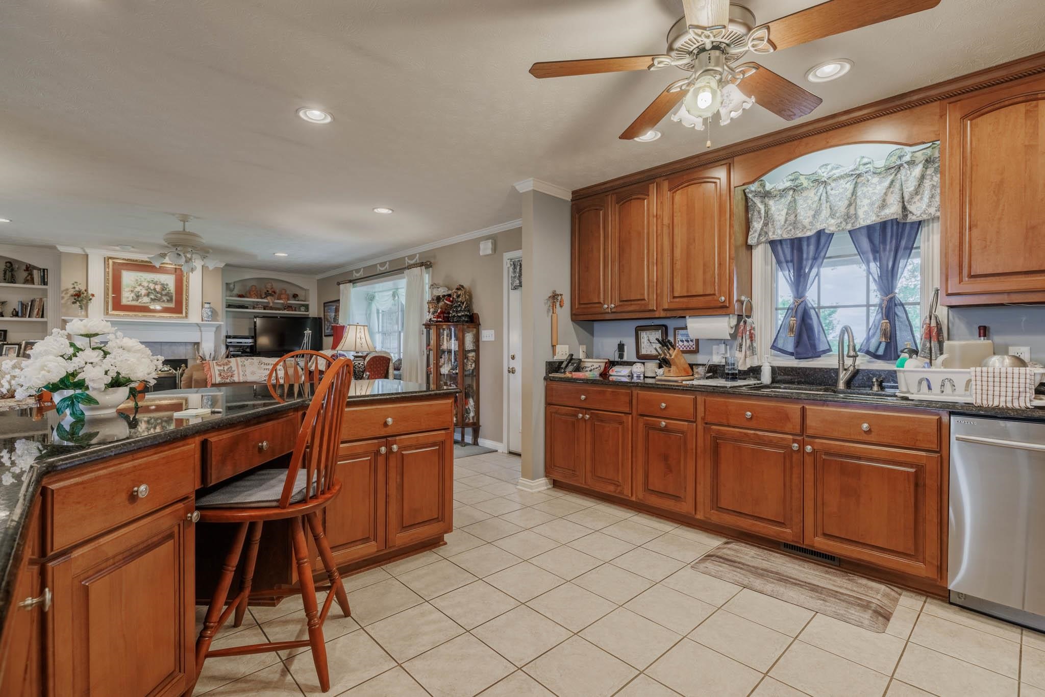 6630 Wayne Bridge Rd., Owensboro, Kentucky 42301, 3 Bedrooms Bedrooms, ,2 BathroomsBathrooms,Single Family Residence,For Sale,Wayne Bridge Rd.,87659