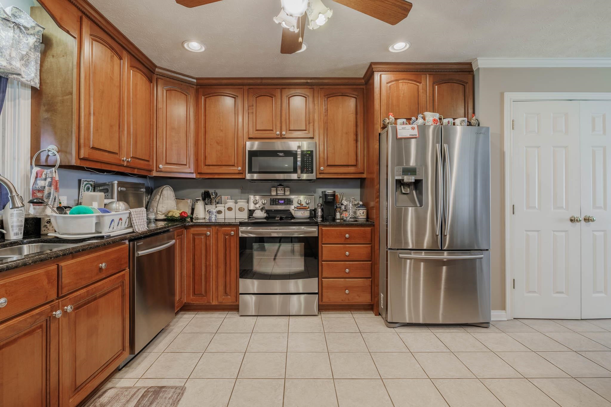 6630 Wayne Bridge Rd., Owensboro, Kentucky 42301, 3 Bedrooms Bedrooms, ,2 BathroomsBathrooms,Single Family Residence,For Sale,Wayne Bridge Rd.,87659