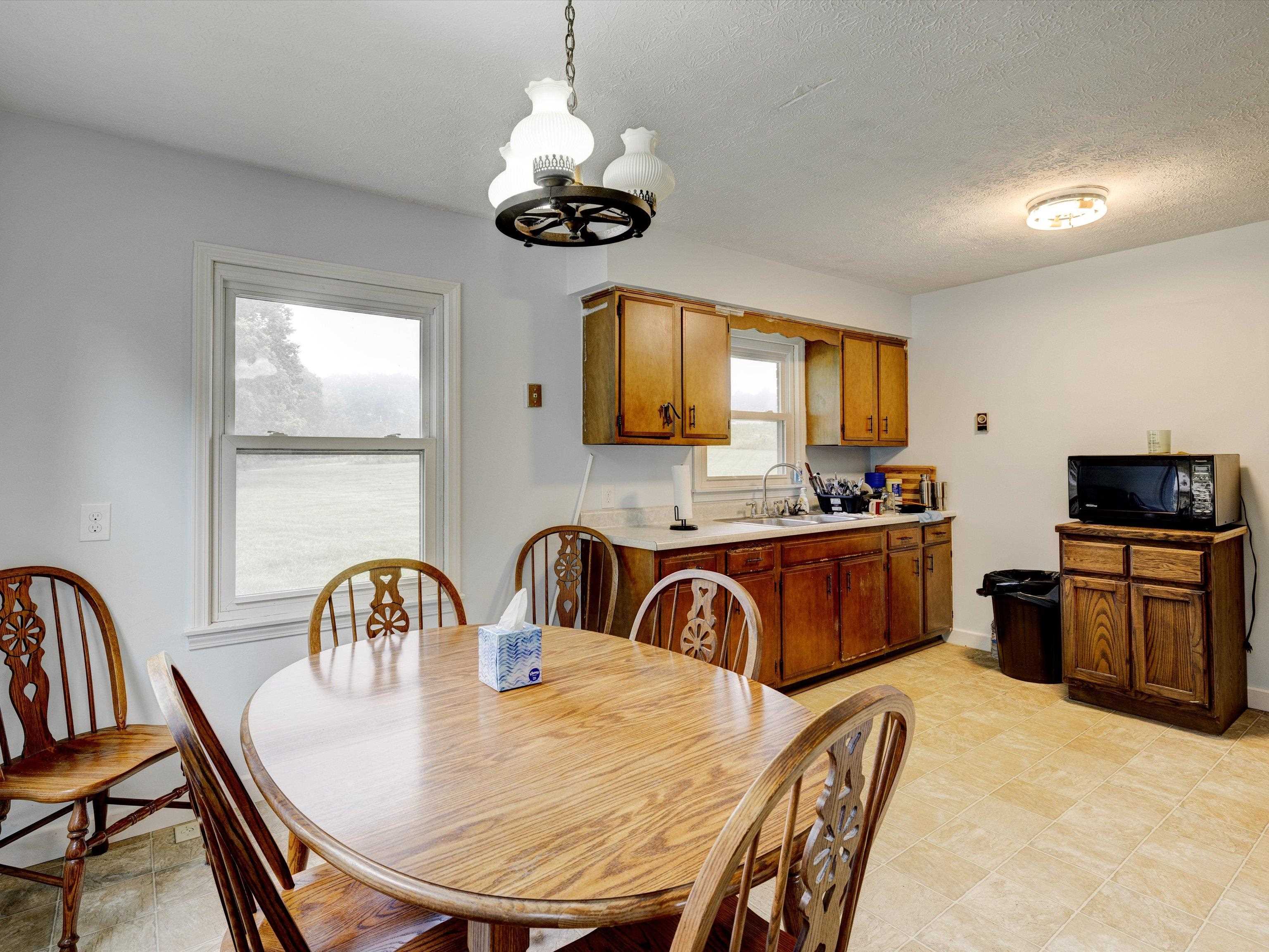 1599 Canary loop, Fordsville, Kentucky 42343, 3 Bedrooms Bedrooms, ,1 BathroomBathrooms,Single Family Residence,For Sale,Canary loop,87662
