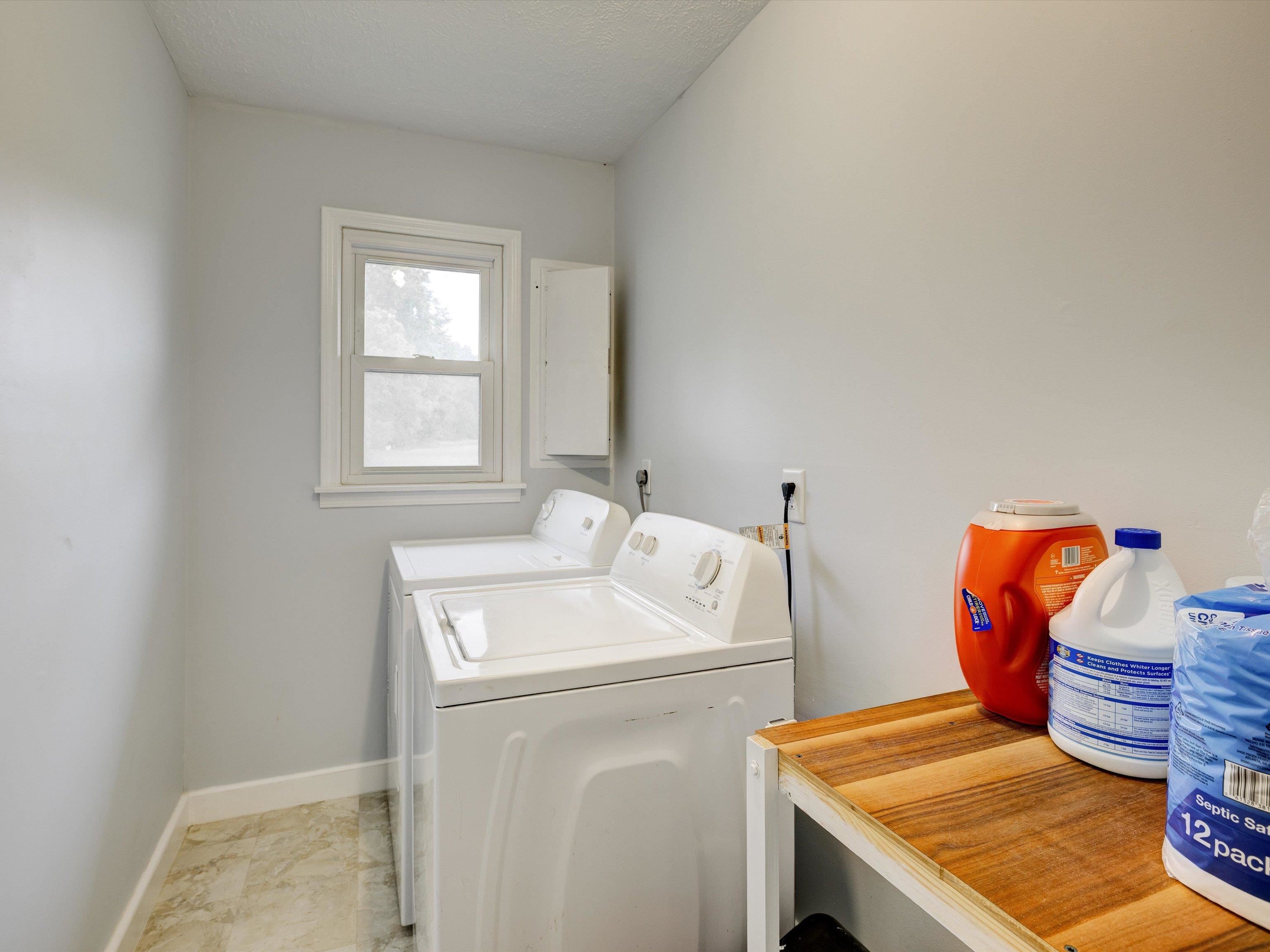 1599 Canary loop, Fordsville, Kentucky 42343, 3 Bedrooms Bedrooms, ,1 BathroomBathrooms,Single Family Residence,For Sale,Canary loop,87662