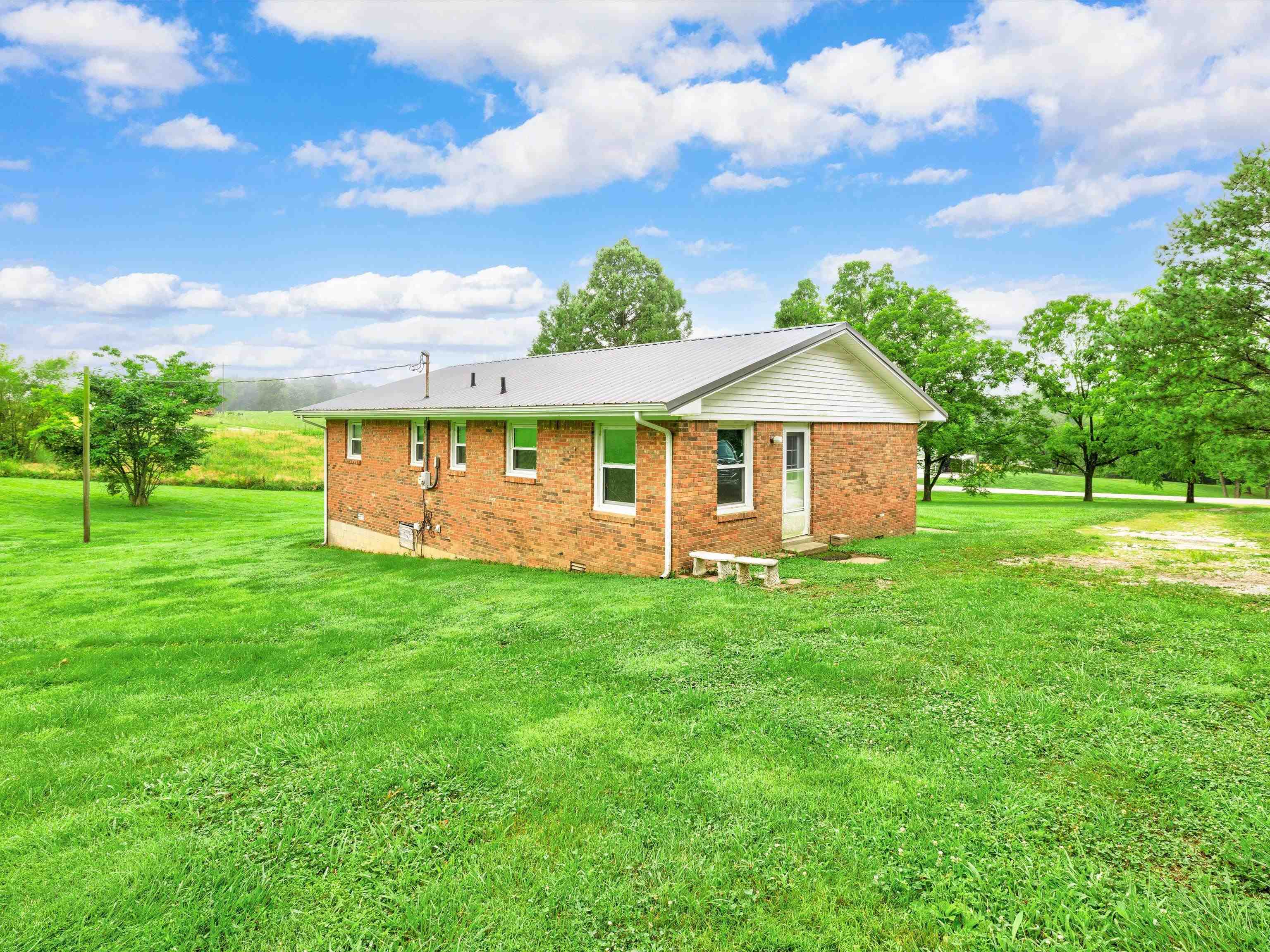 1599 Canary loop, Fordsville, Kentucky 42343, 3 Bedrooms Bedrooms, ,1 BathroomBathrooms,Single Family Residence,For Sale,Canary loop,87662