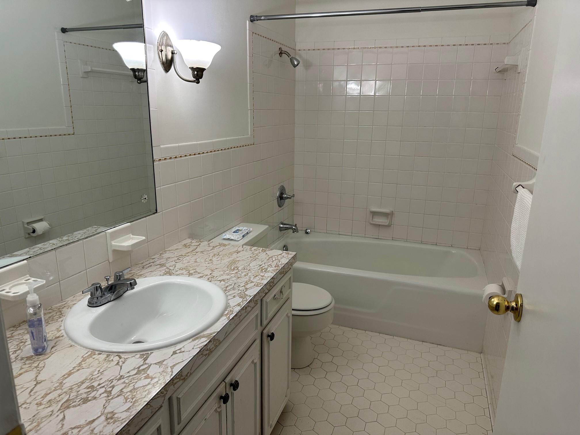 2701 Dartmouth Dr, Owensboro, Kentucky 42301, 3 Bedrooms Bedrooms, ,2 BathroomsBathrooms,Single Family Residence,For Sale,Dartmouth Dr,87682