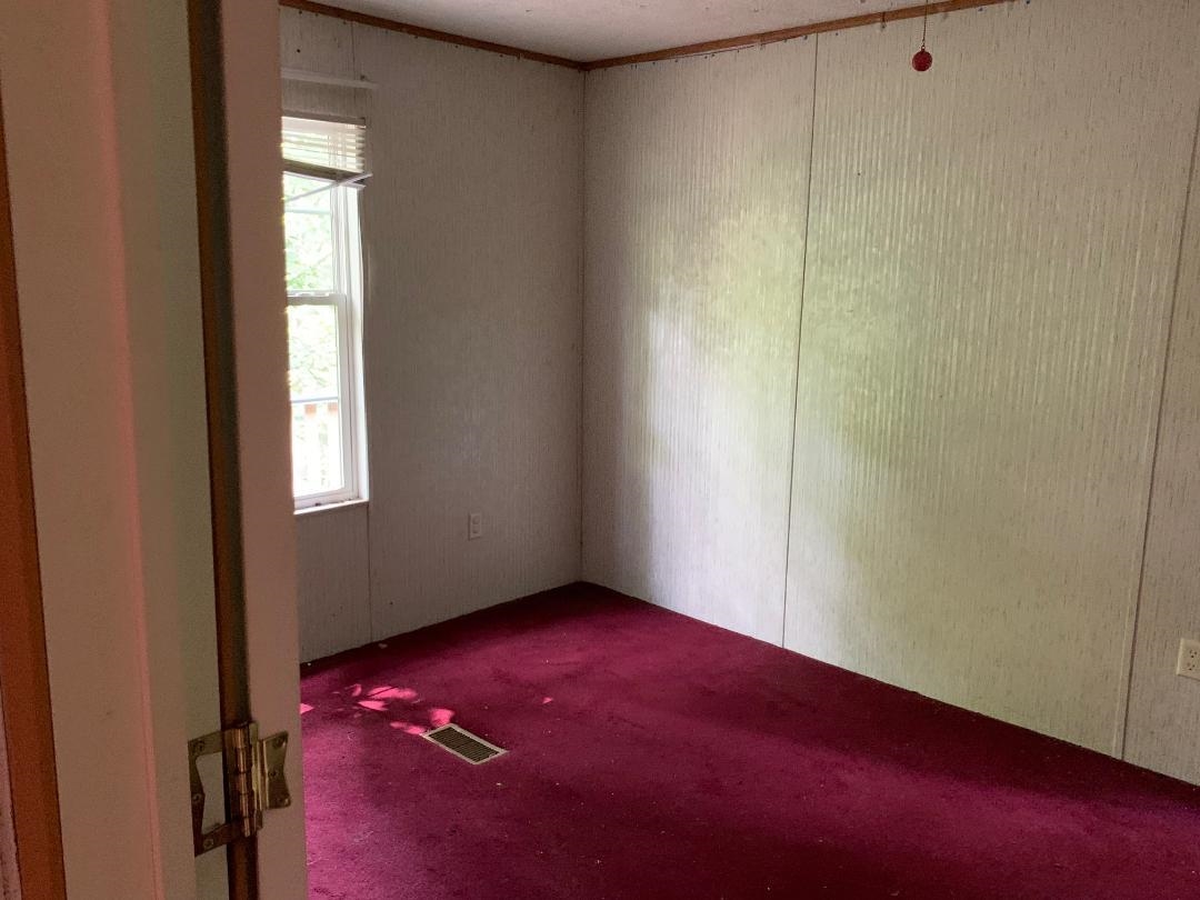 10488 W Hwy 60, Cloverport, Kentucky 40111, 3 Bedrooms Bedrooms, ,2 BathroomsBathrooms,Manufactured On Land,For Sale,W Hwy 60,87685
