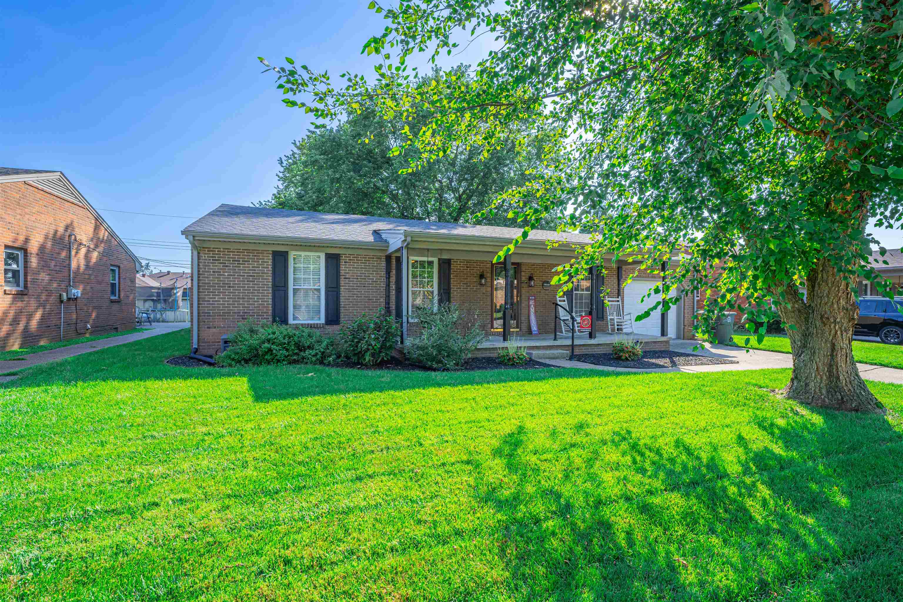 3908 Greenfield Lane, Owensboro, Kentucky 42301, 3 Bedrooms Bedrooms, ,2 BathroomsBathrooms,Single Family Residence,For Sale,Greenfield Lane,87696