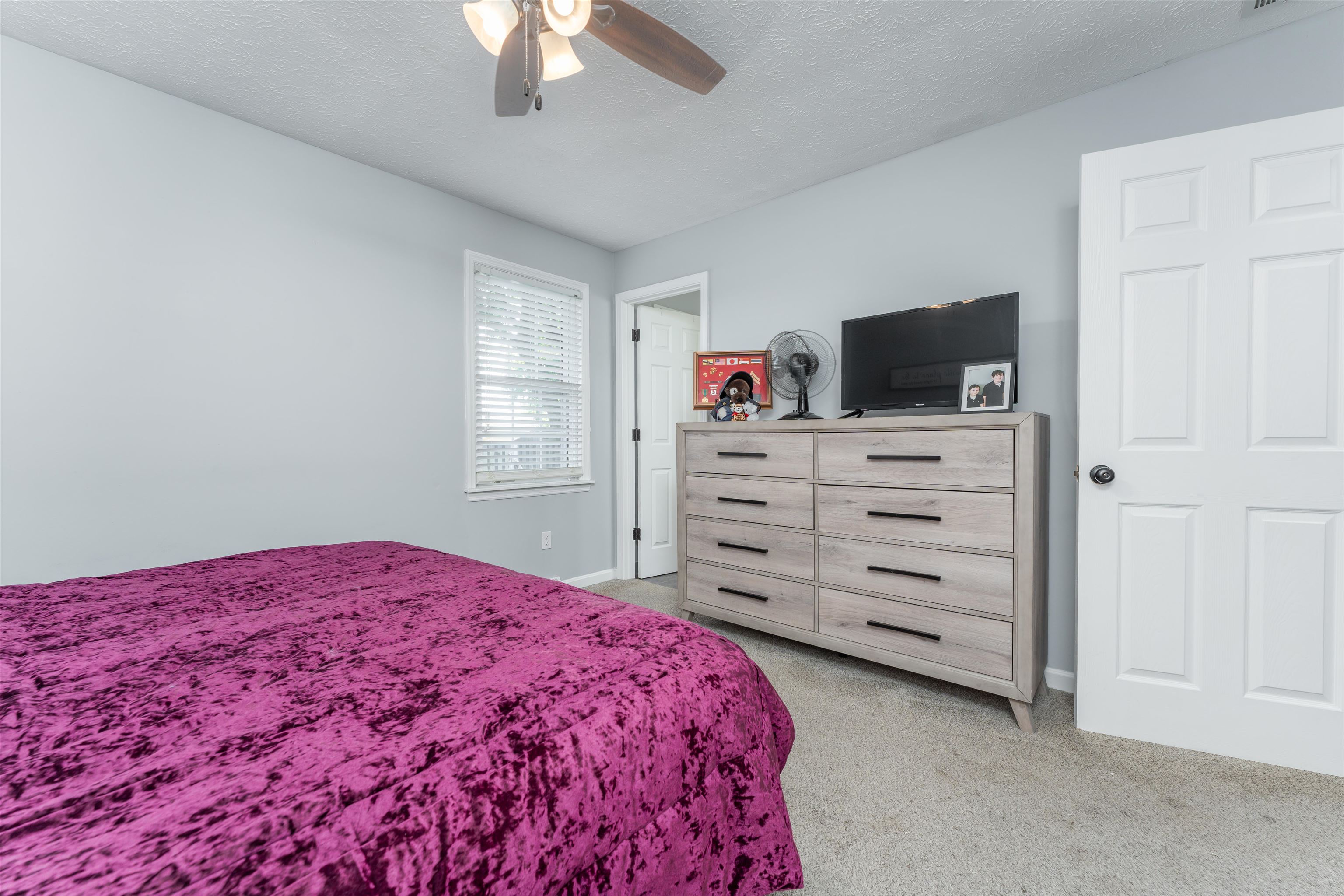 3908 Greenfield Lane, Owensboro, Kentucky 42301, 3 Bedrooms Bedrooms, ,2 BathroomsBathrooms,Single Family Residence,For Sale,Greenfield Lane,87696