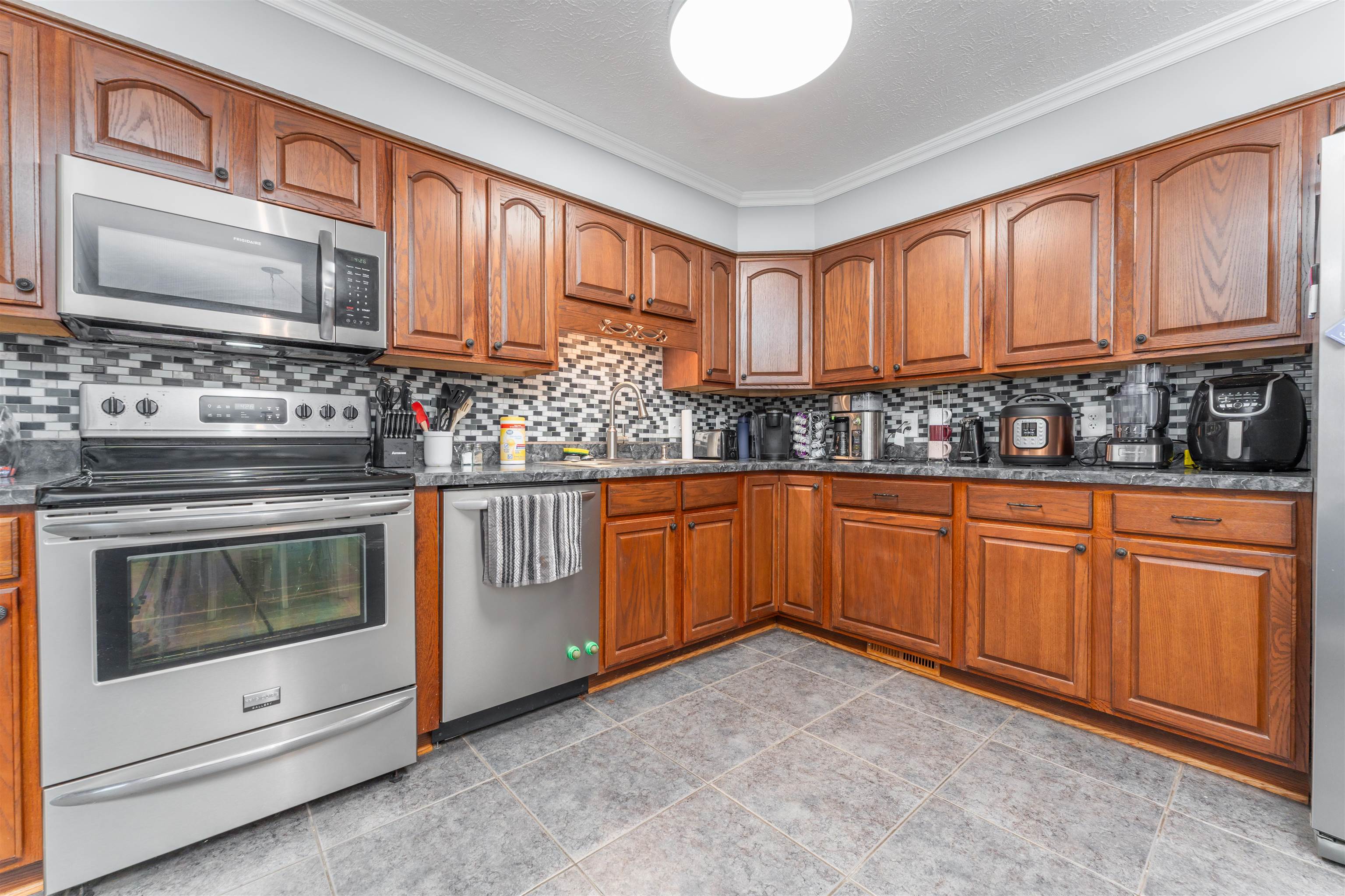 3908 Greenfield Lane, Owensboro, Kentucky 42301, 3 Bedrooms Bedrooms, ,2 BathroomsBathrooms,Single Family Residence,For Sale,Greenfield Lane,87696