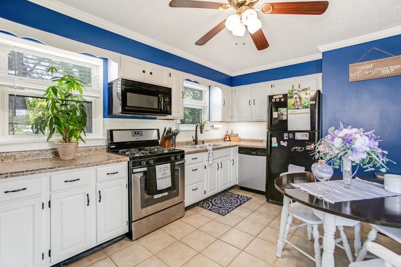 1438 Wilson Drive, Henderson, Kentucky 42420, 3 Bedrooms Bedrooms, ,1 BathroomBathrooms,Single Family Residence,For Sale,Wilson Drive,87707
