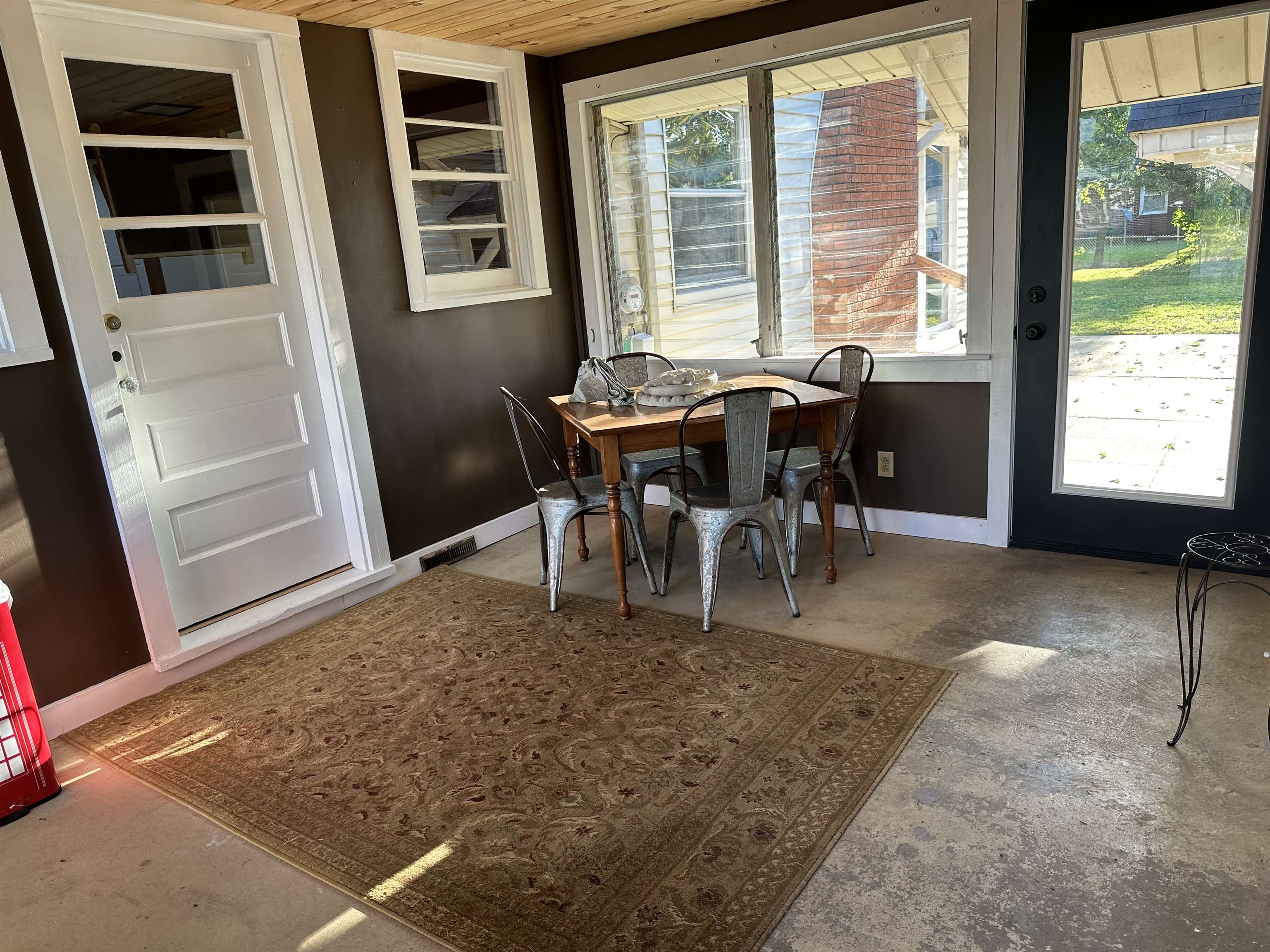3151 St Ann St., Owensboro, Kentucky 42303, 3 Bedrooms Bedrooms, ,2 BathroomsBathrooms,Single Family Residence,For Sale,St Ann St.,87719
