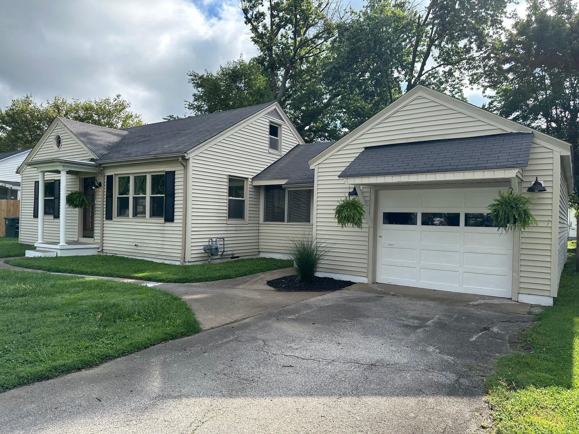 3151 St Ann St., Owensboro, Kentucky 42303, 3 Bedrooms Bedrooms, ,2 BathroomsBathrooms,Single Family Residence,For Sale,St Ann St.,87719