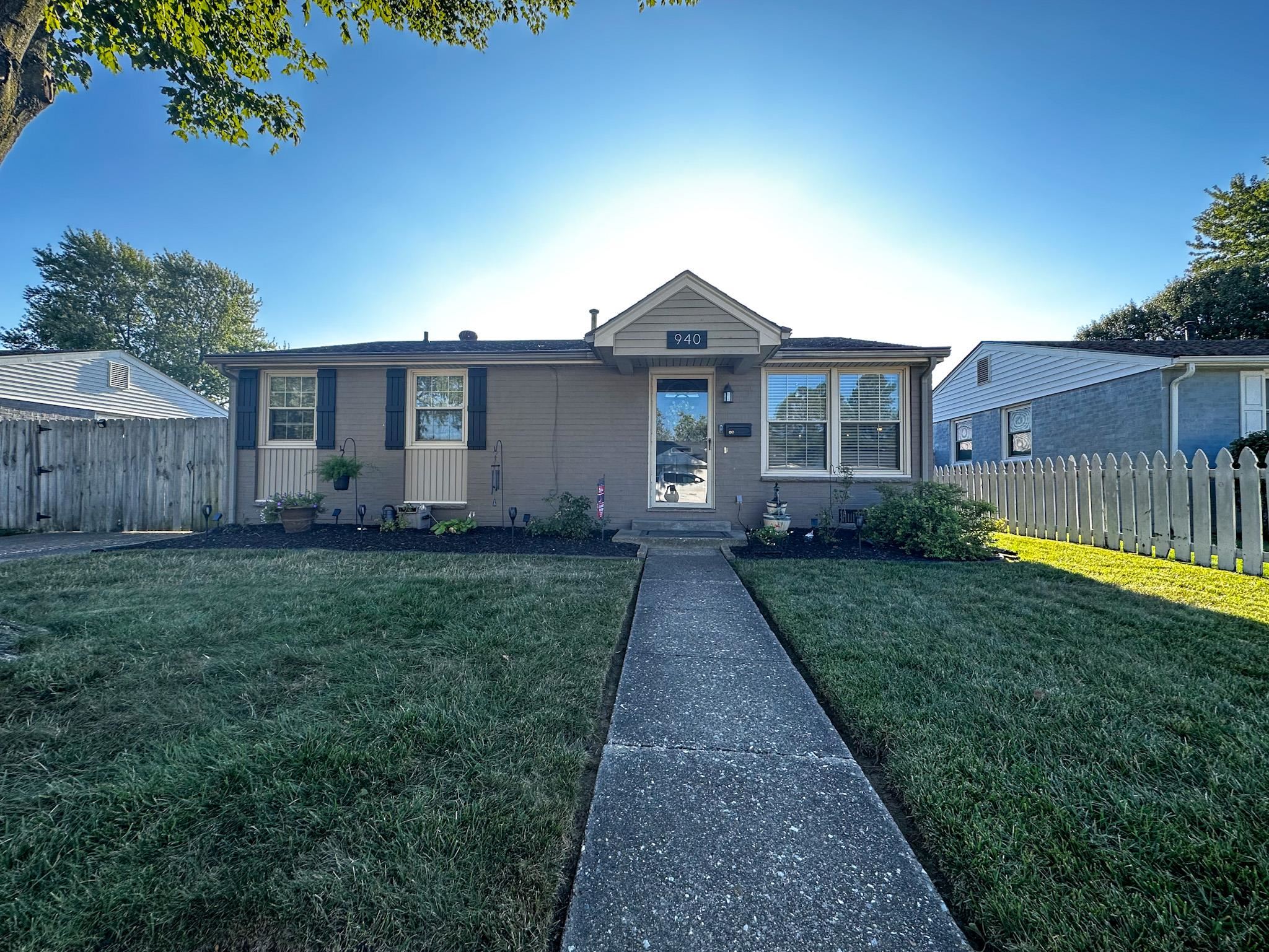 940 Piedmont Dr, Owensboro, Kentucky 42301, 3 Bedrooms Bedrooms, ,1 BathroomBathrooms,Single Family Residence,For Sale,Piedmont Dr,87725