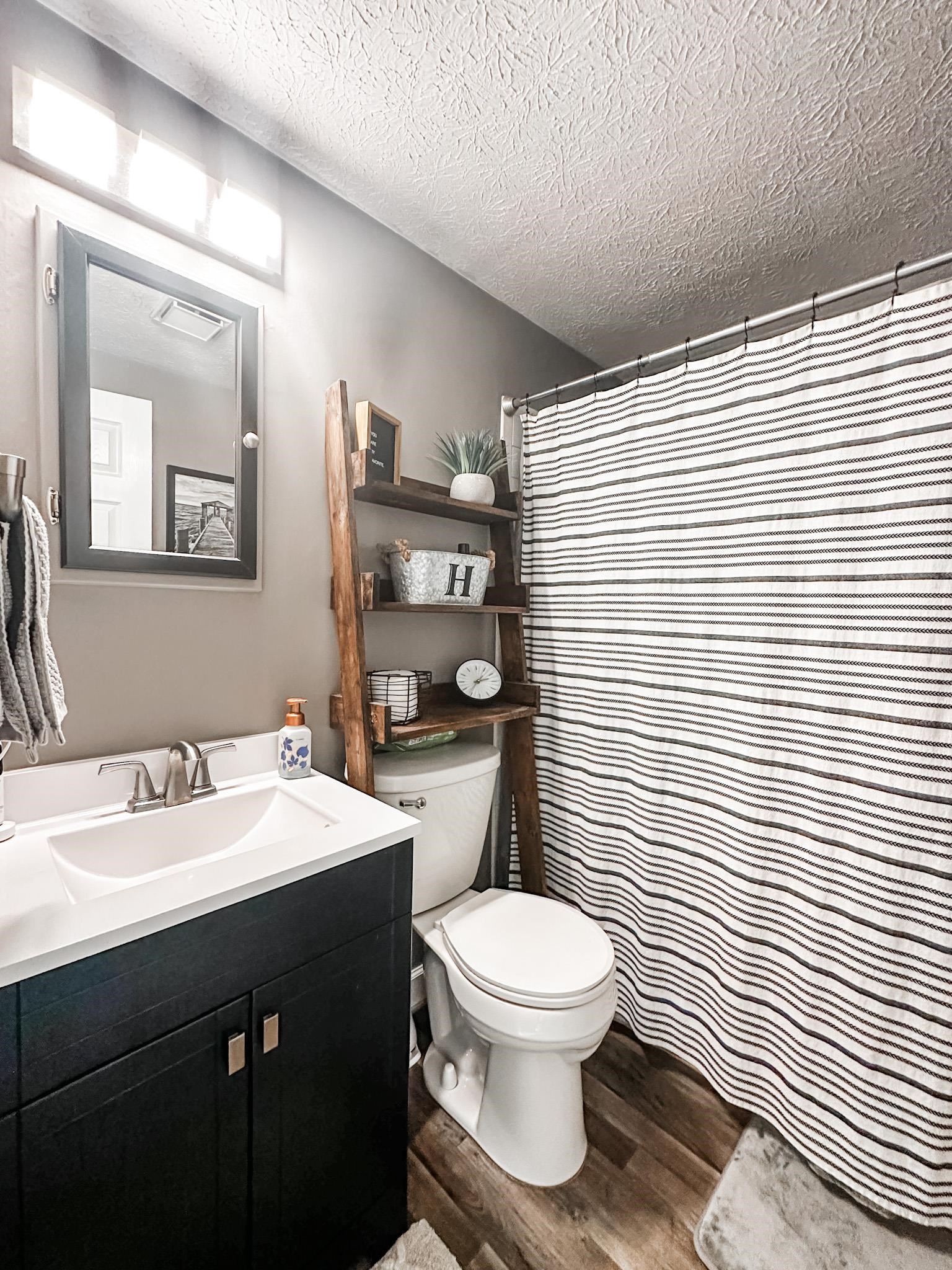 940 Piedmont Dr, Owensboro, Kentucky 42301, 3 Bedrooms Bedrooms, ,1 BathroomBathrooms,Single Family Residence,For Sale,Piedmont Dr,87725