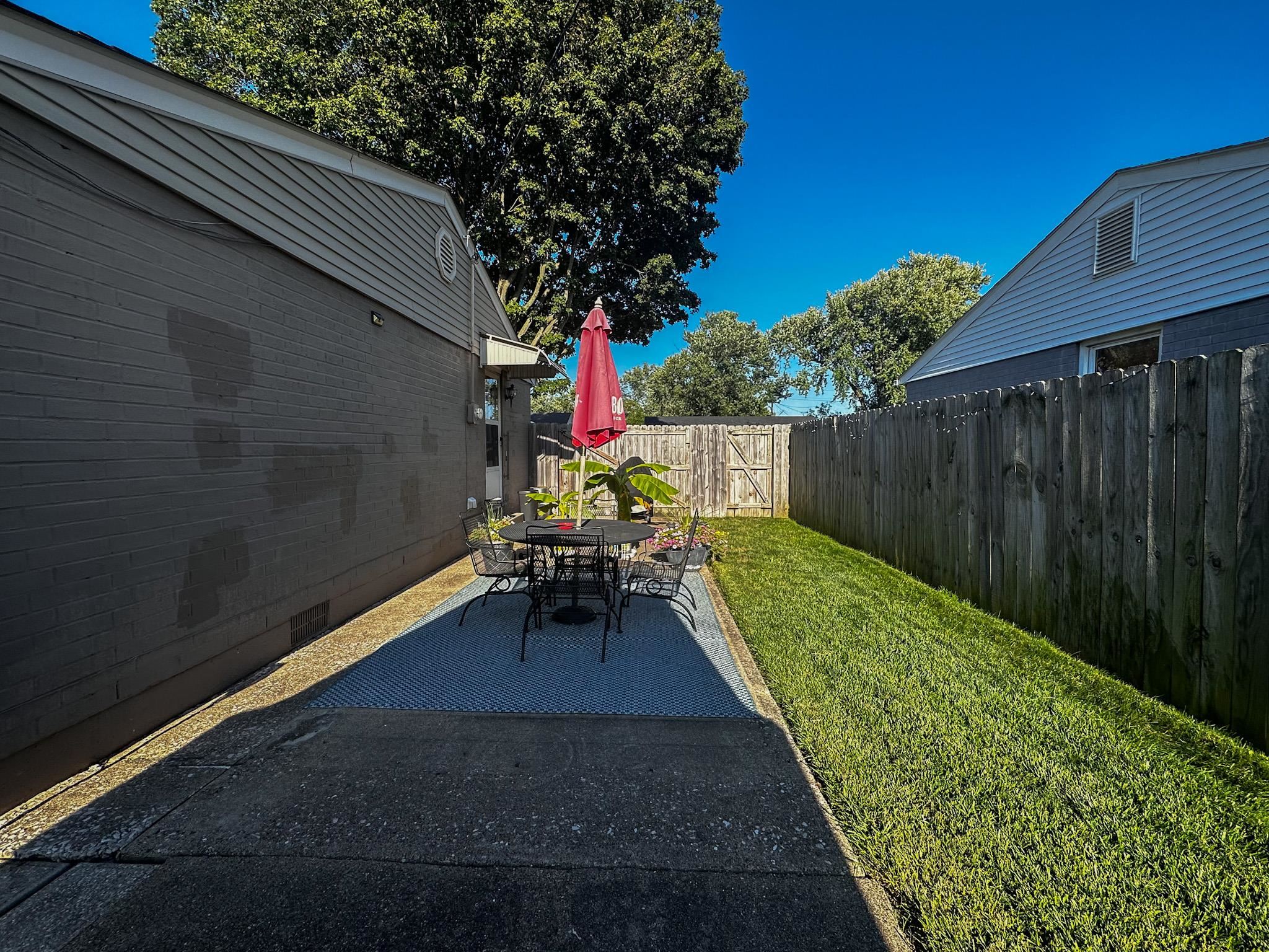 940 Piedmont Dr, Owensboro, Kentucky 42301, 3 Bedrooms Bedrooms, ,1 BathroomBathrooms,Single Family Residence,For Sale,Piedmont Dr,87725