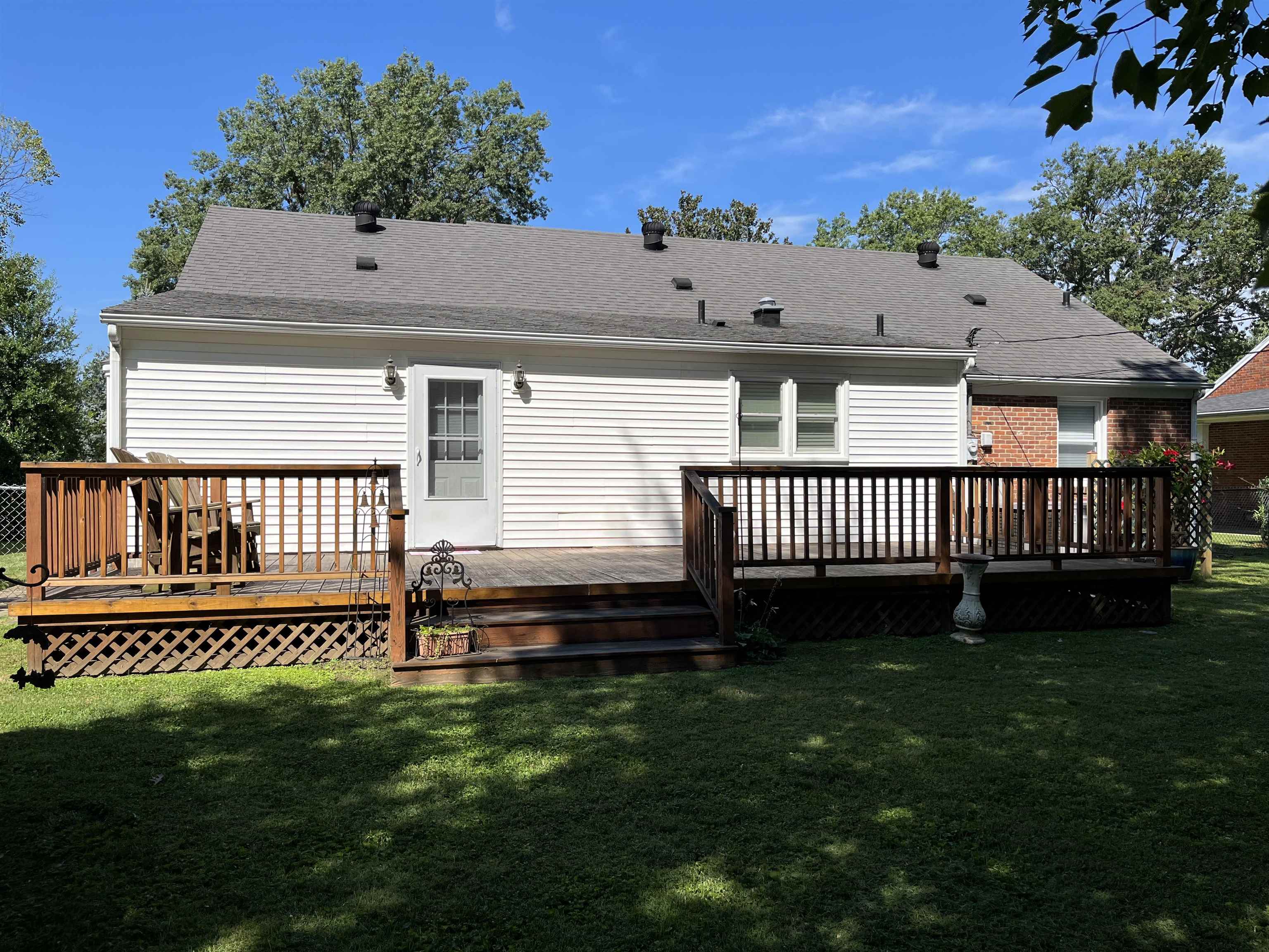 2425 Windsor Ave, Owensboro, Kentucky 42301, 3 Bedrooms Bedrooms, ,2 BathroomsBathrooms,Single Family Residence,For Sale,Windsor Ave,87764