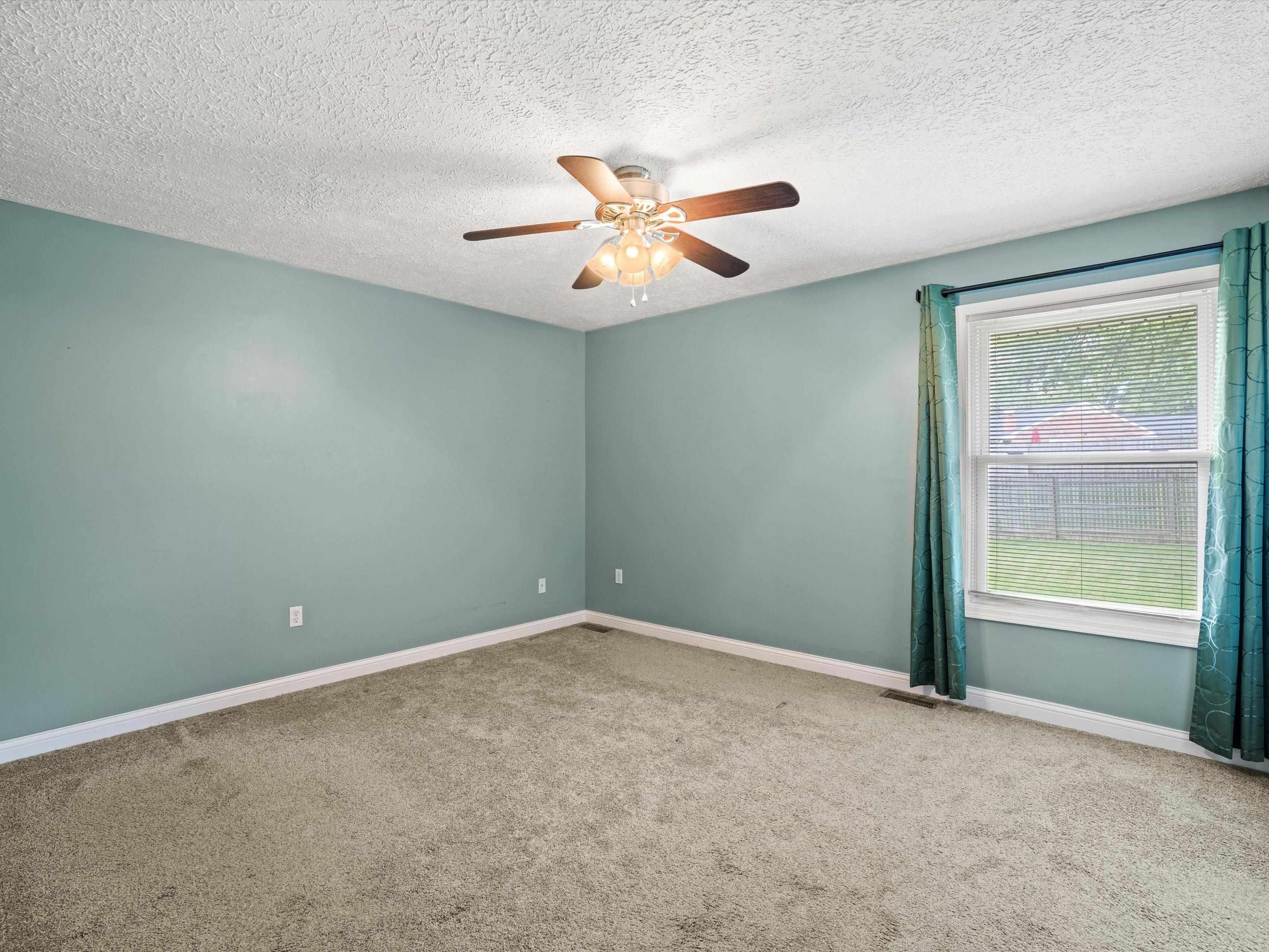 4341 Yewells Landing, Owensboro, Kentucky 42303, 3 Bedrooms Bedrooms, ,2 BathroomsBathrooms,Single Family Residence,For Sale,Yewells Landing,87769