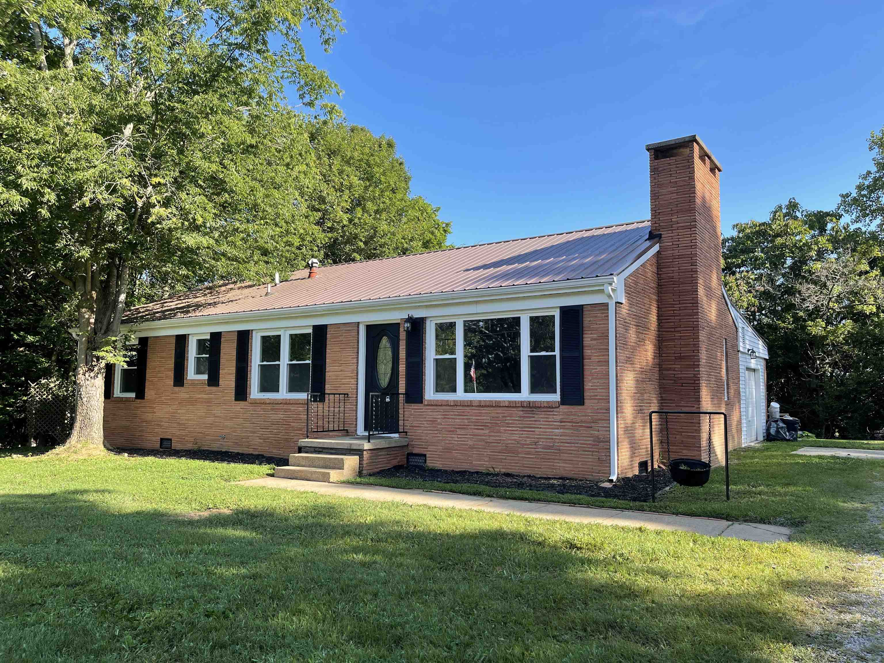 520 Main St, Island, Kentucky 42350, 4 Bedrooms Bedrooms, ,2 BathroomsBathrooms,Single Family Residence,For Sale,Main St,87774