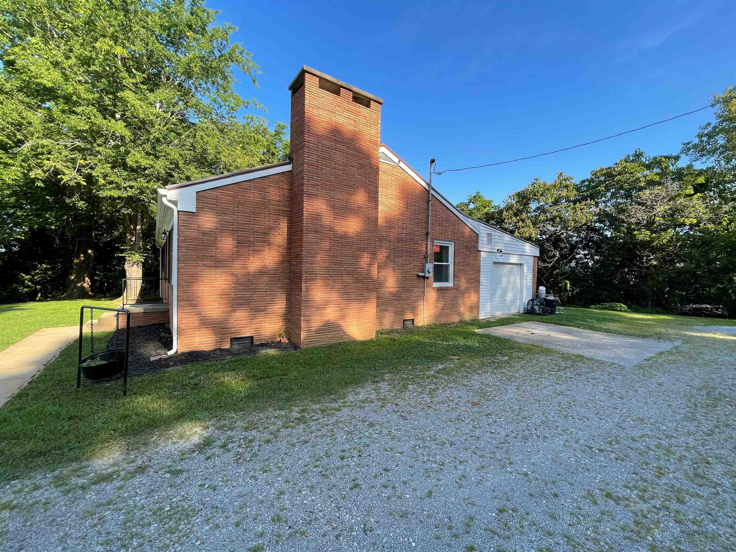 520 Main St, Island, Kentucky 42350, 4 Bedrooms Bedrooms, ,2 BathroomsBathrooms,Single Family Residence,For Sale,Main St,87774