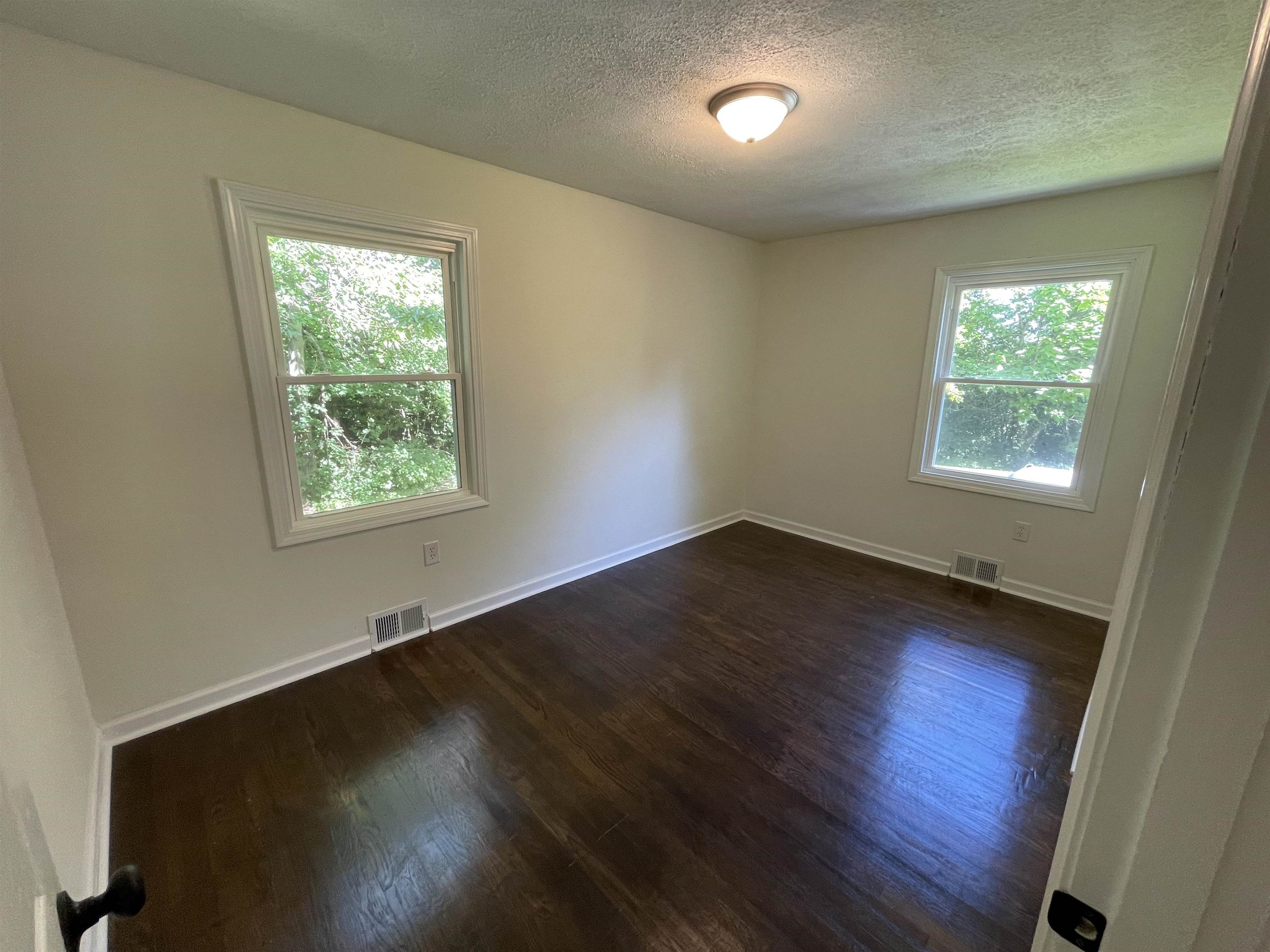 520 Main St, Island, Kentucky 42350, 4 Bedrooms Bedrooms, ,2 BathroomsBathrooms,Single Family Residence,For Sale,Main St,87774
