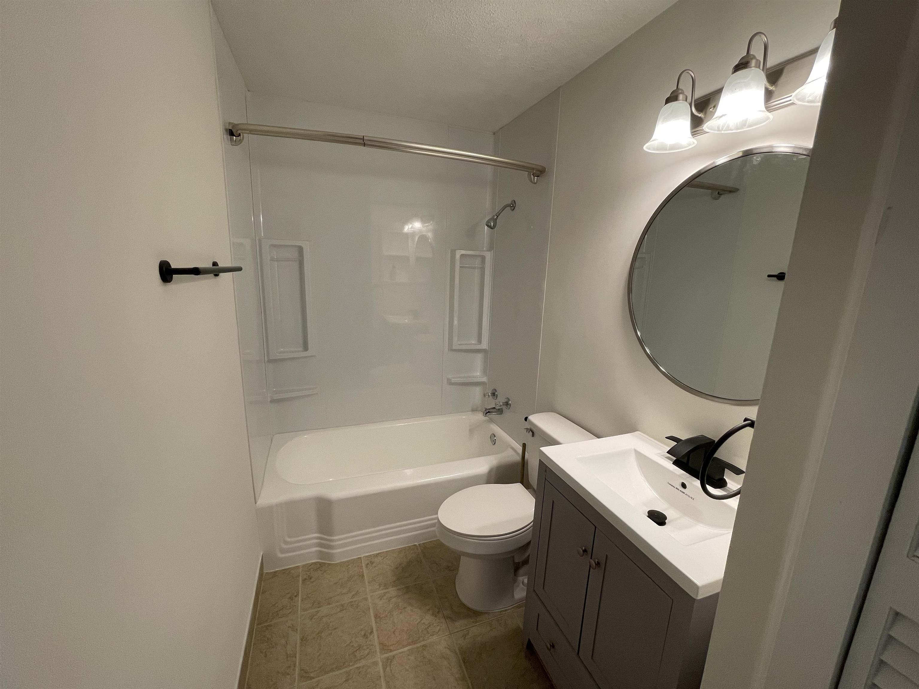 520 Main St, Island, Kentucky 42350, 4 Bedrooms Bedrooms, ,2 BathroomsBathrooms,Single Family Residence,For Sale,Main St,87774