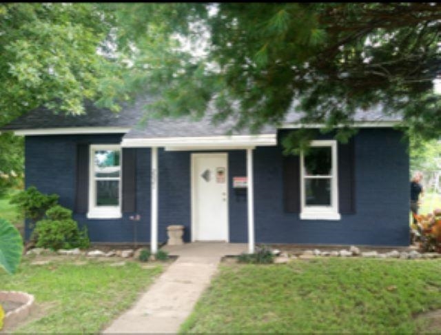 2021 1St St, Owensboro, Kentucky 42301, 2 Bedrooms Bedrooms, ,1 BathroomBathrooms,Single Family Residence,For Sale,1St St,87780