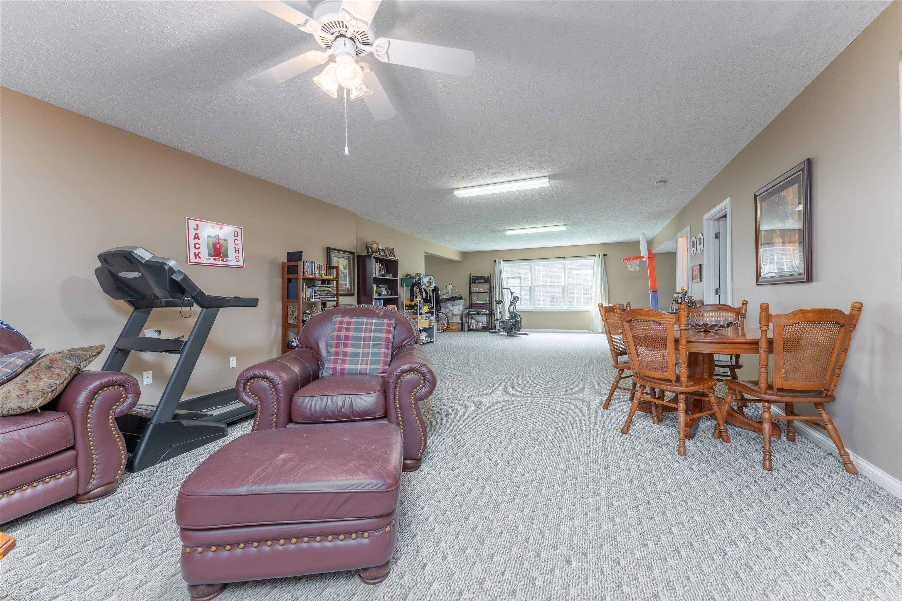 1112 Potomac Court, Owensboro, Kentucky 42303, 4 Bedrooms Bedrooms, ,3 BathroomsBathrooms,Single Family Residence,For Sale,Potomac Court,87803