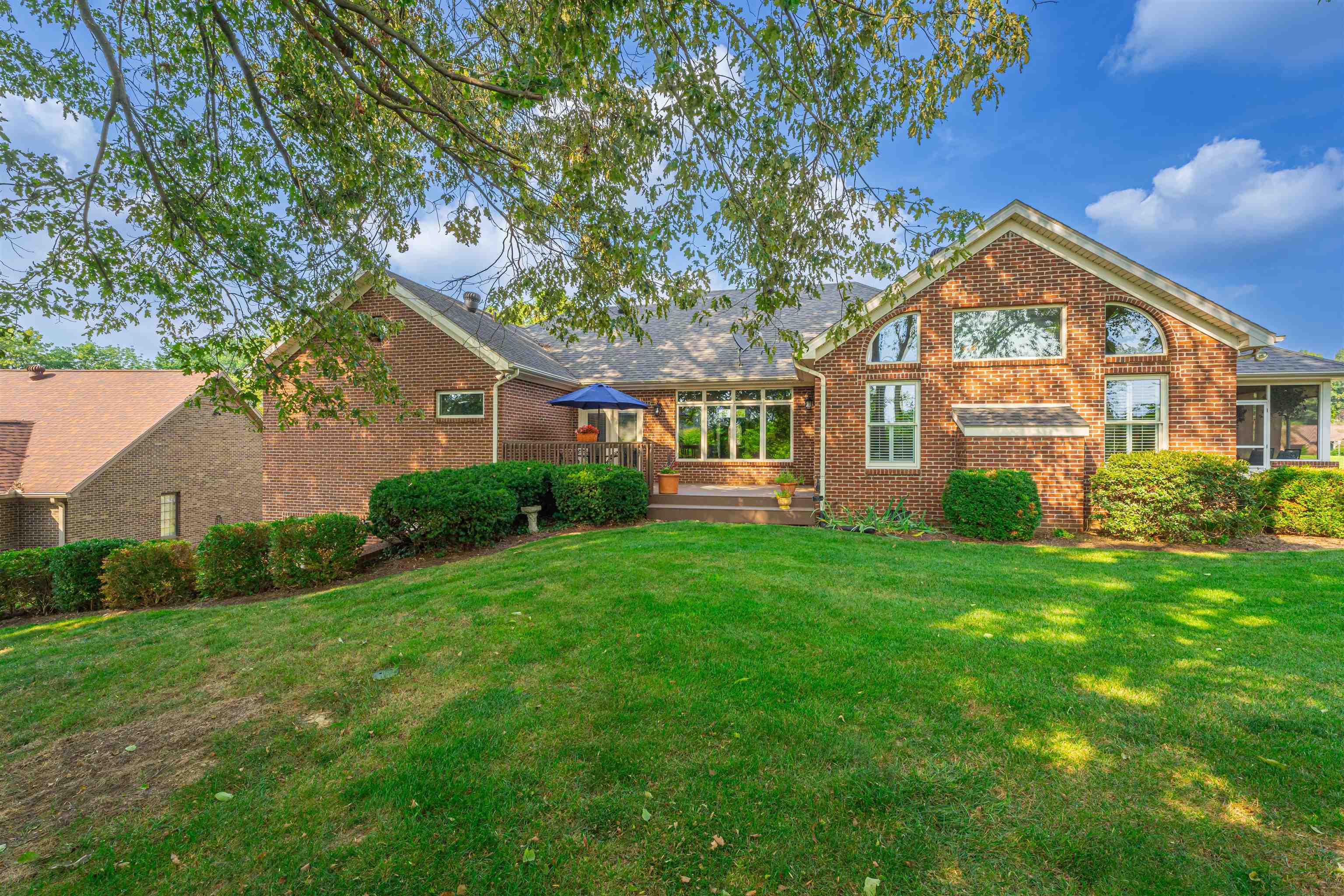 1112 Potomac Court, Owensboro, Kentucky 42303, 4 Bedrooms Bedrooms, ,3 BathroomsBathrooms,Single Family Residence,For Sale,Potomac Court,87803