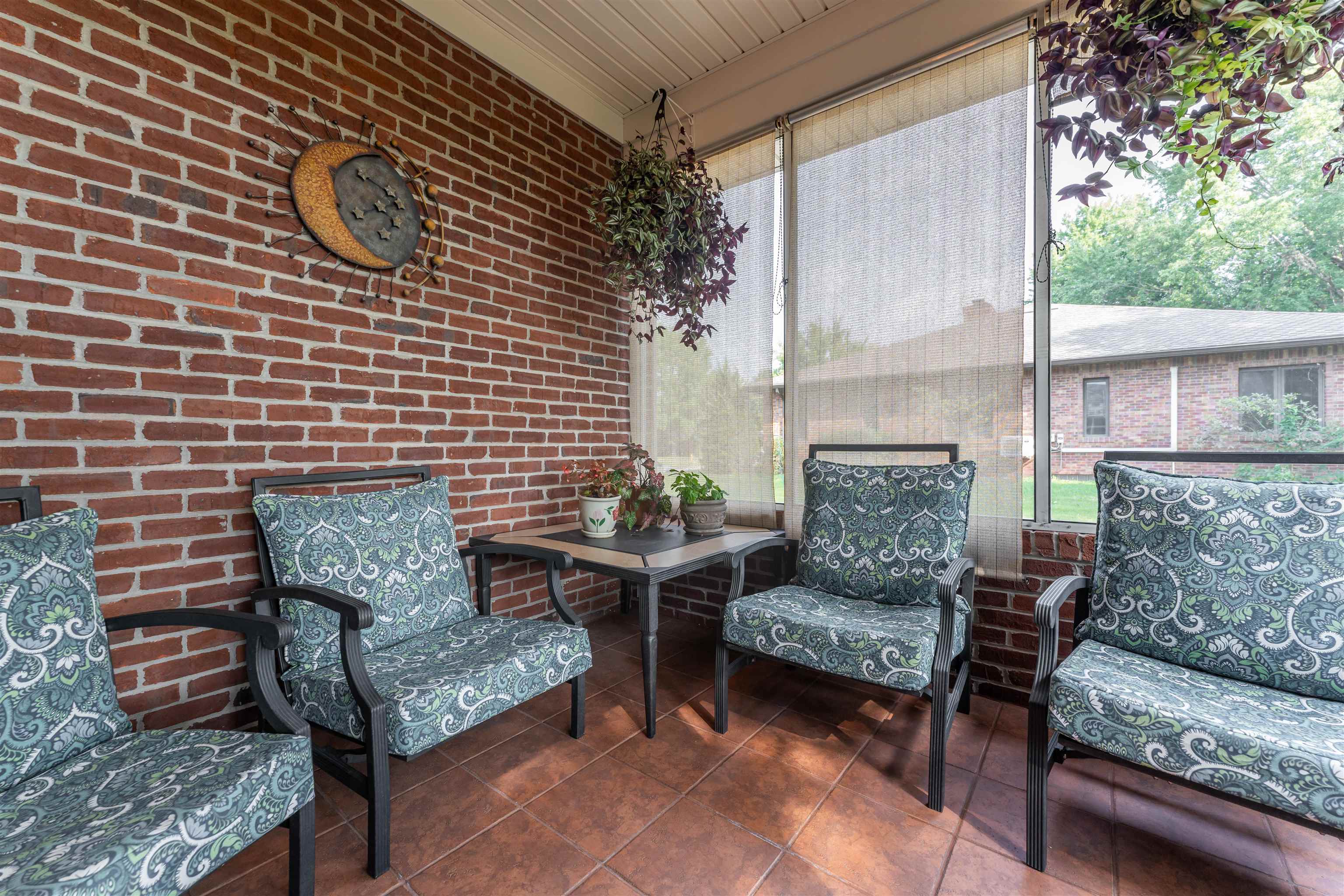 1112 Potomac Court, Owensboro, Kentucky 42303, 4 Bedrooms Bedrooms, ,3 BathroomsBathrooms,Single Family Residence,For Sale,Potomac Court,87803