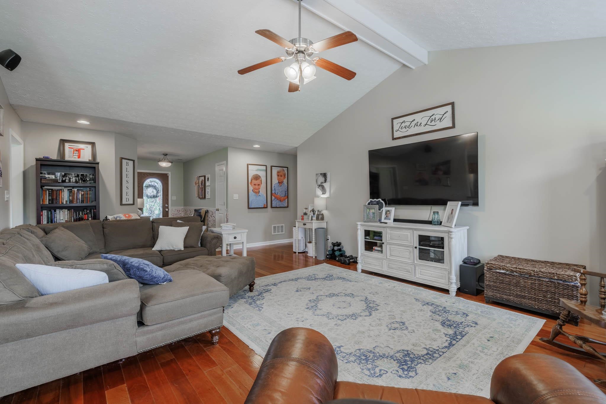 2608 Darby Dan Court, Owensboro, Kentucky 42303, 3 Bedrooms Bedrooms, ,2 BathroomsBathrooms,Single Family Residence,For Sale,Darby Dan Court,87805
