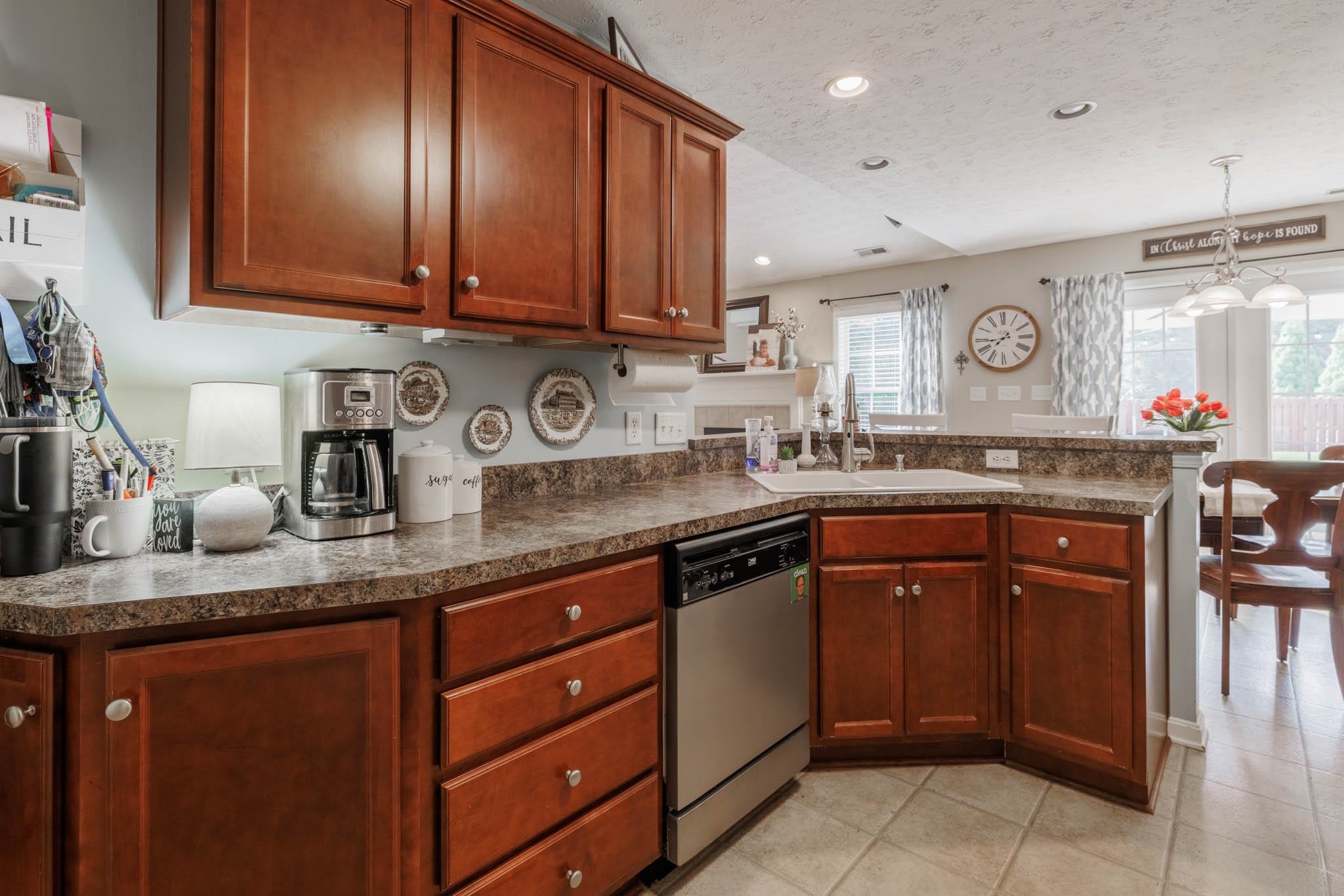 2608 Darby Dan Court, Owensboro, Kentucky 42303, 3 Bedrooms Bedrooms, ,2 BathroomsBathrooms,Single Family Residence,For Sale,Darby Dan Court,87805