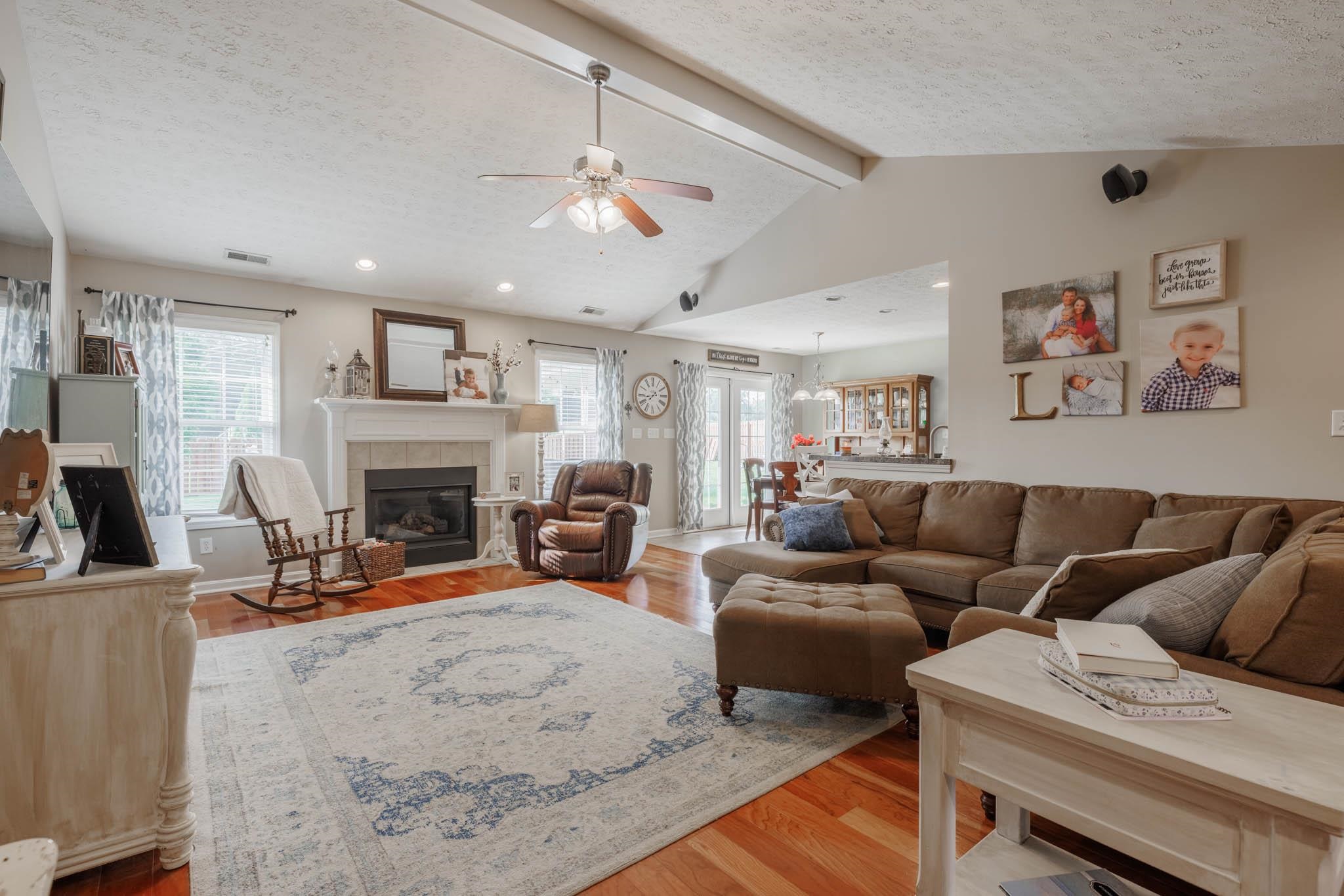 2608 Darby Dan Court, Owensboro, Kentucky 42303, 3 Bedrooms Bedrooms, ,2 BathroomsBathrooms,Single Family Residence,For Sale,Darby Dan Court,87805