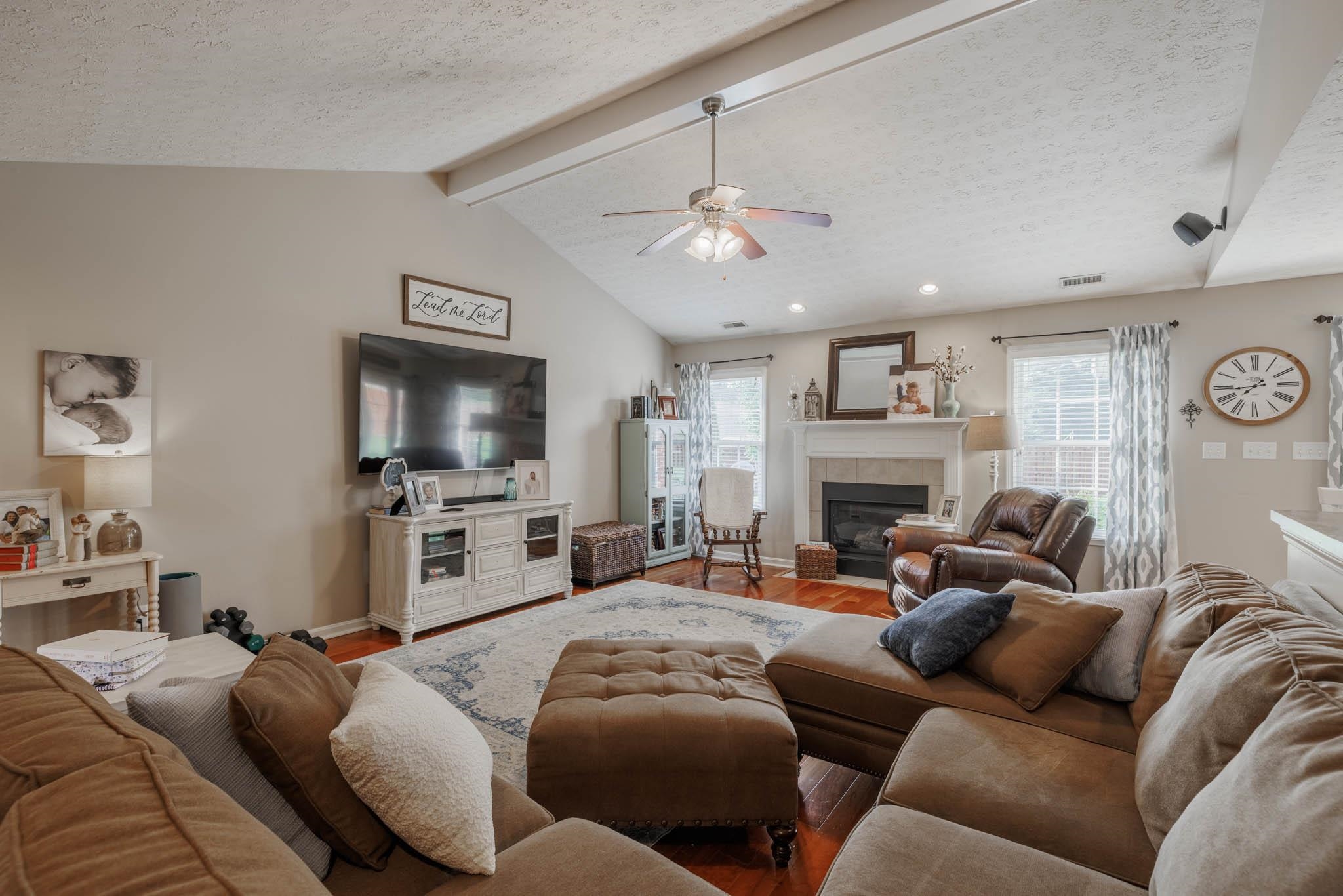 2608 Darby Dan Court, Owensboro, Kentucky 42303, 3 Bedrooms Bedrooms, ,2 BathroomsBathrooms,Single Family Residence,For Sale,Darby Dan Court,87805